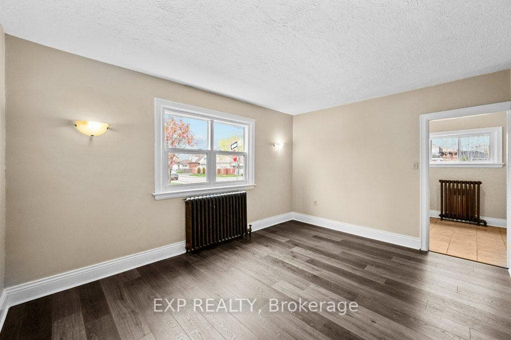 54 Frederick Avenue photo 12