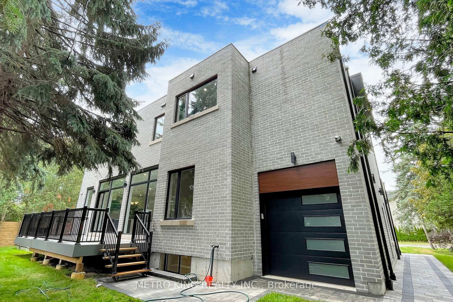 29 Briarfield Drive photo 36