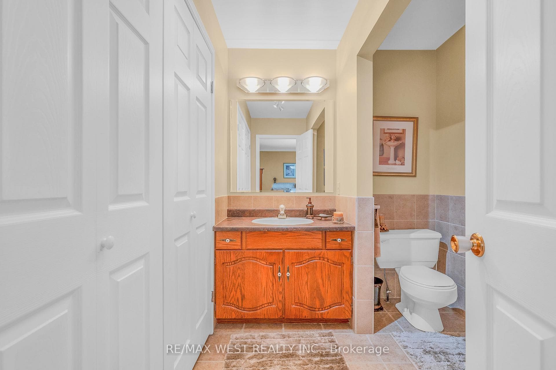 2nd Washroom