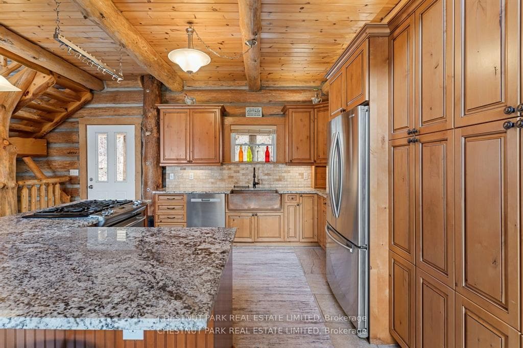 1068 Rattlesnake Road photo 4