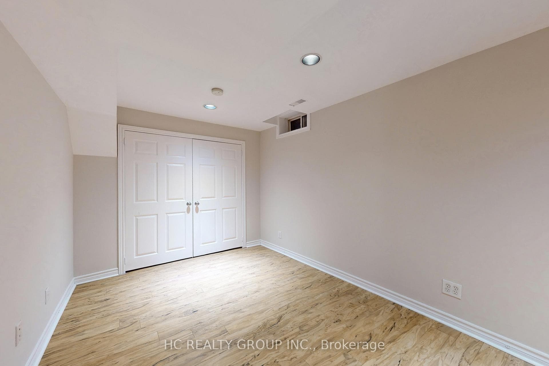 35 Ferris Street photo 41