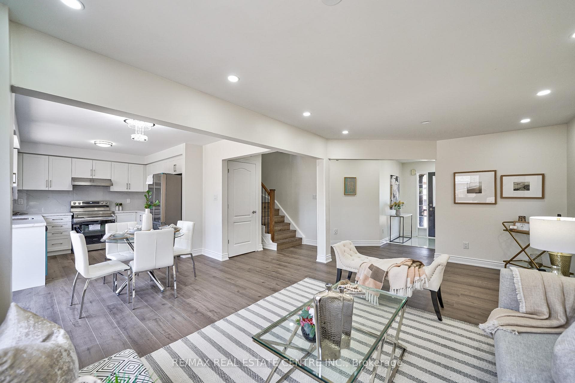 4 Hedgeline Street Unit Upper photo 9