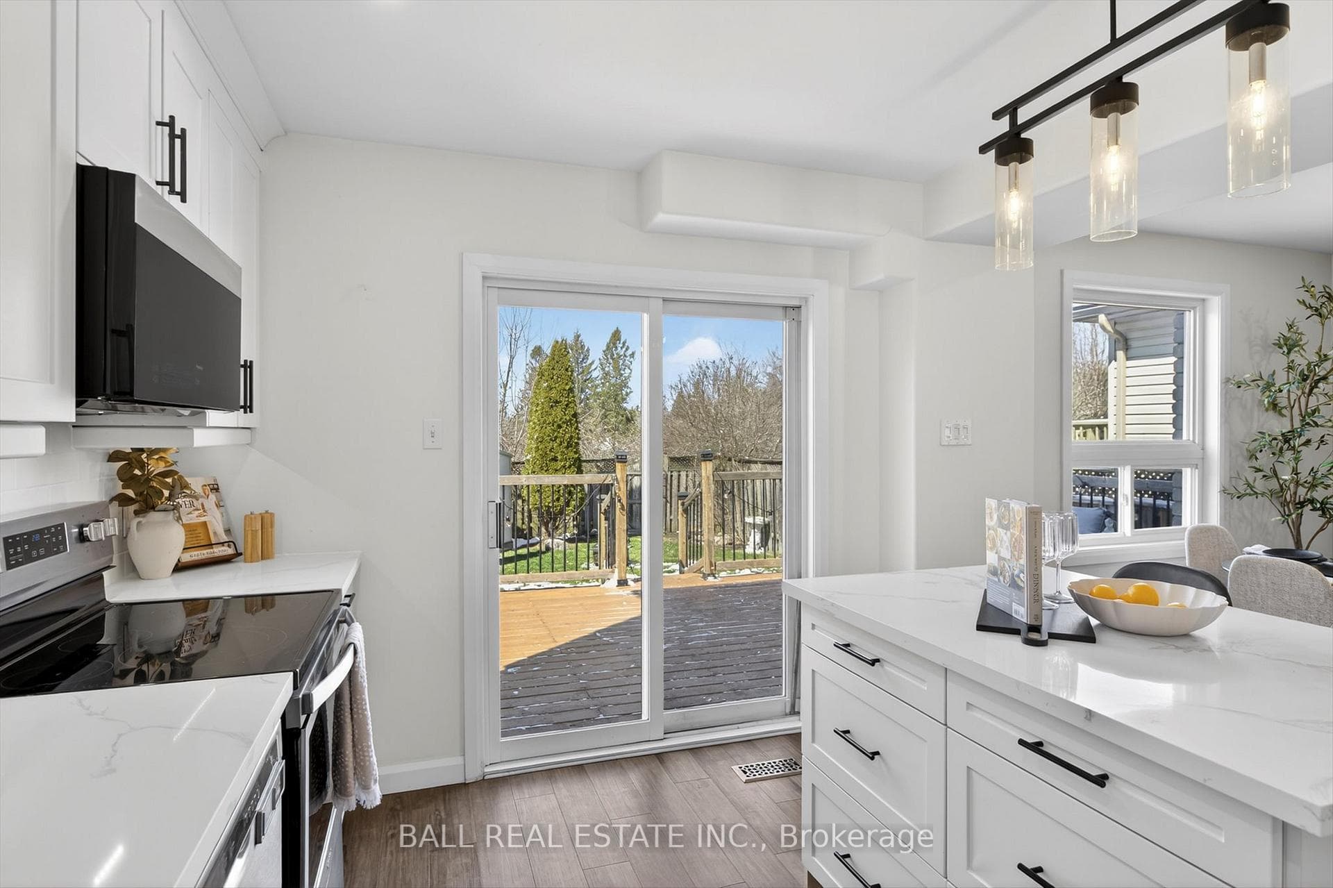 436 Abound Crescent photo 17