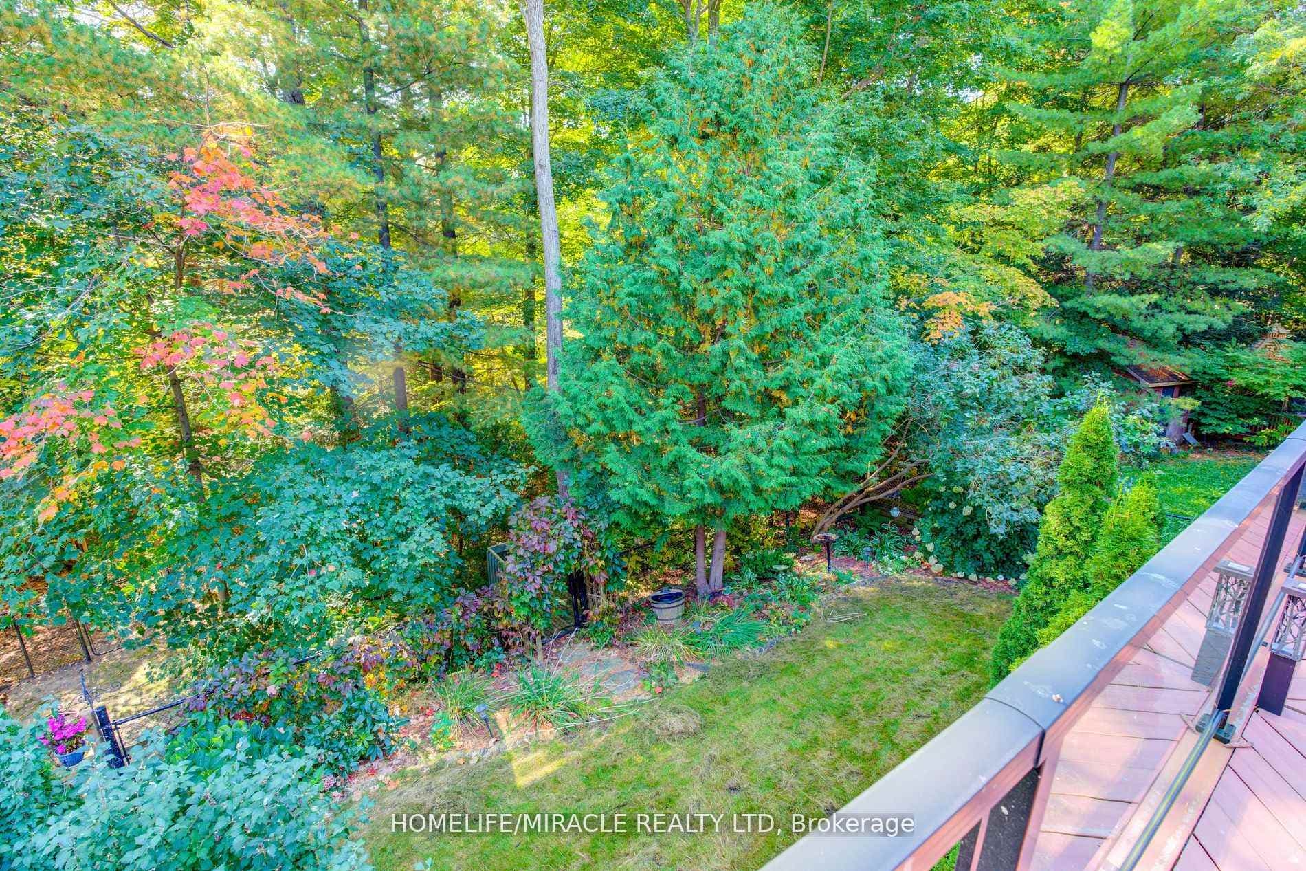 905 Alanbury Crescent photo 4