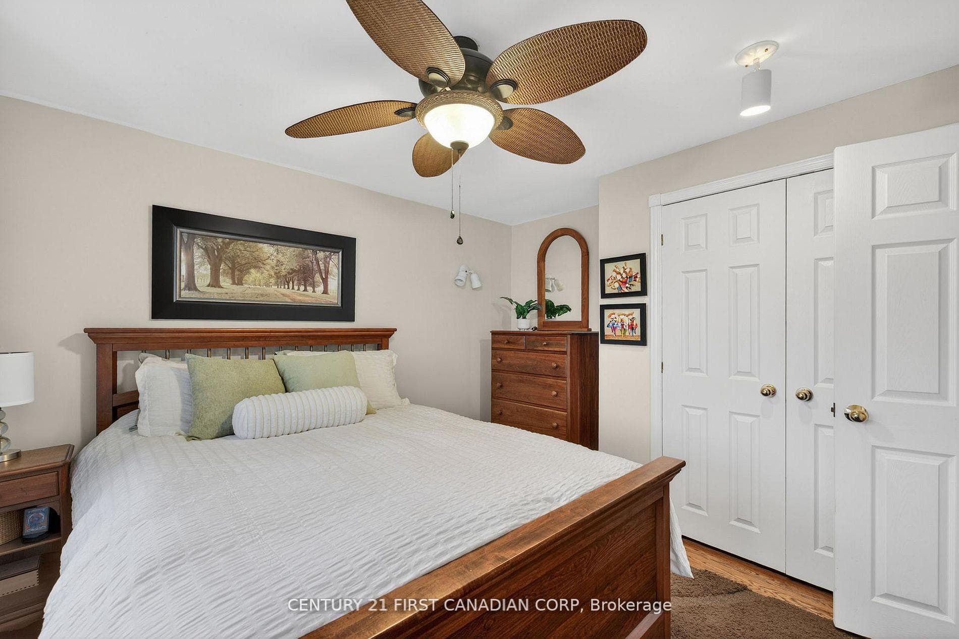 16 Gustin Avenue photo 16