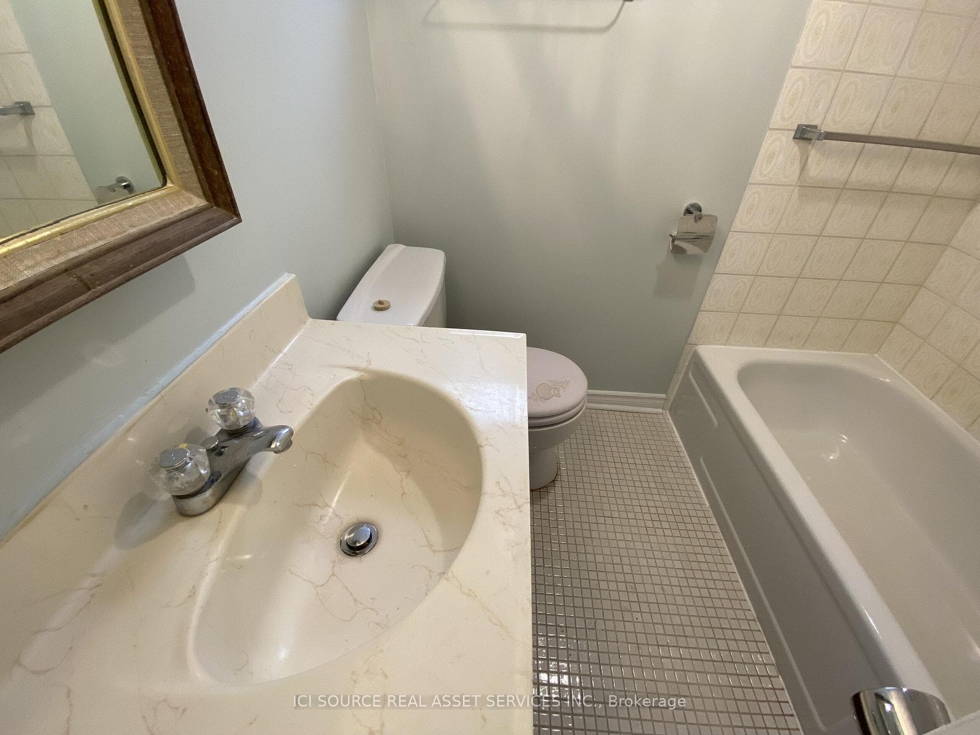 14 Willowhurst Crescent Unit BSMT photo 14