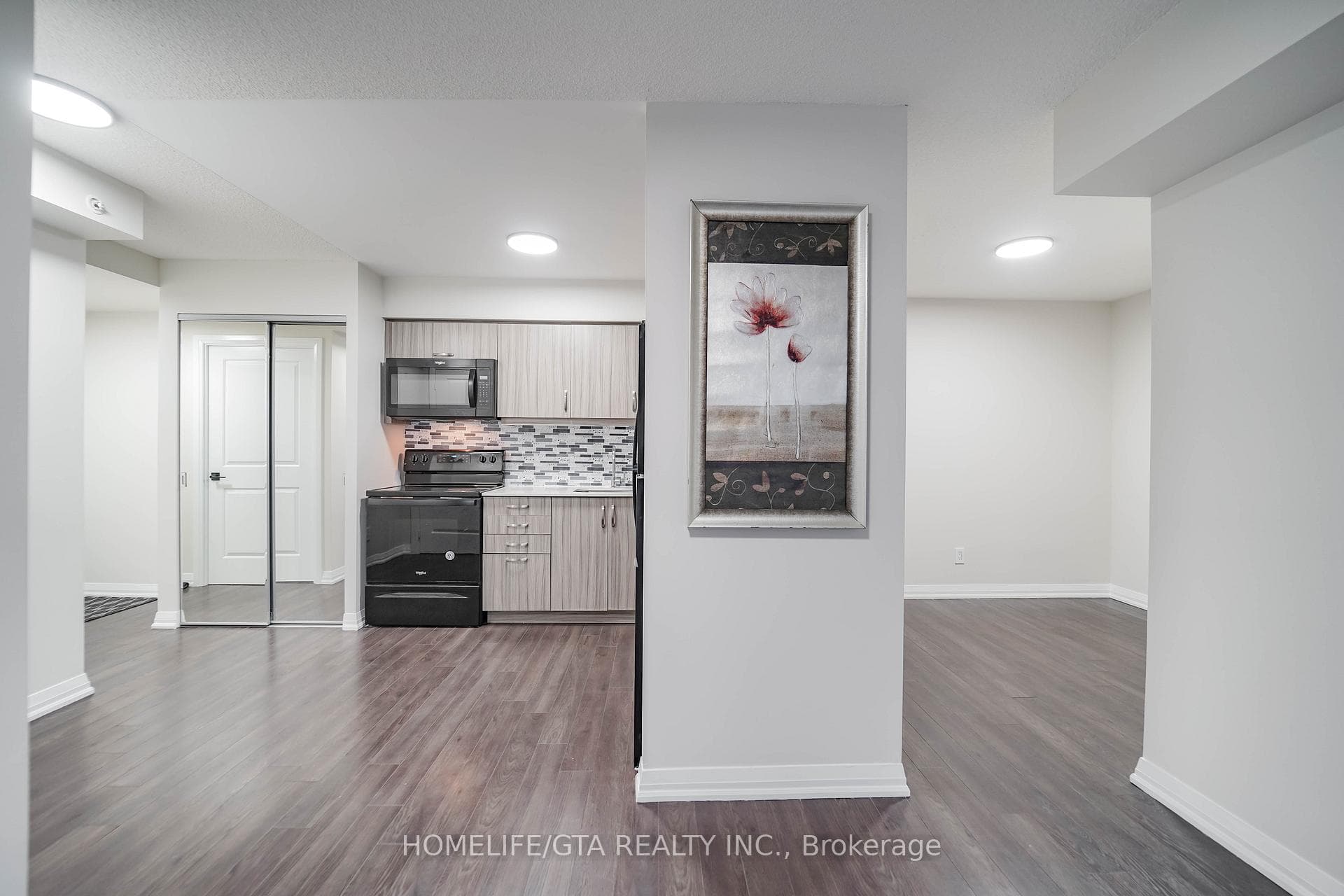 30 Meadowglen Place Unit 1001 photo 23