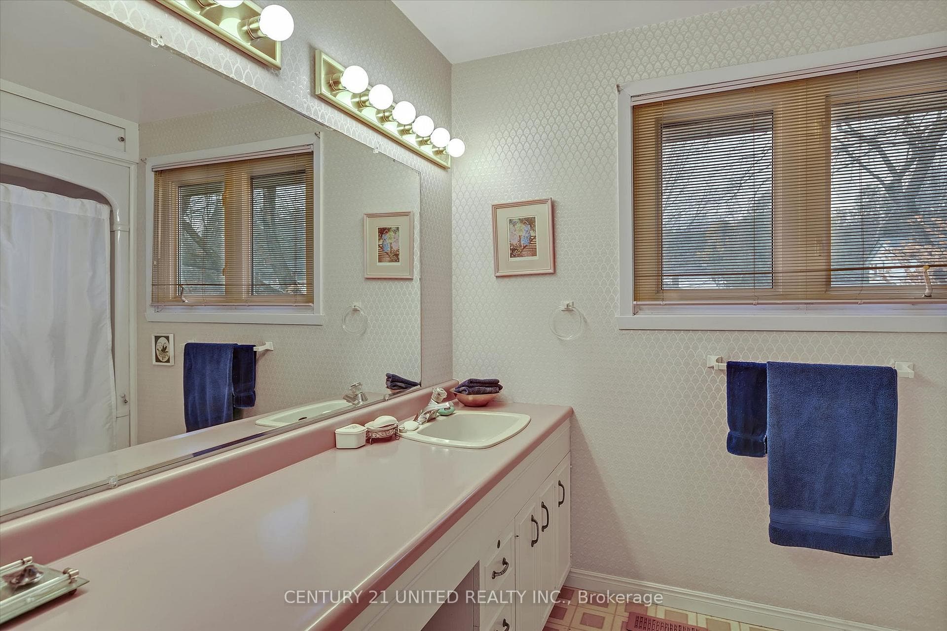1188 Huron Street photo 18