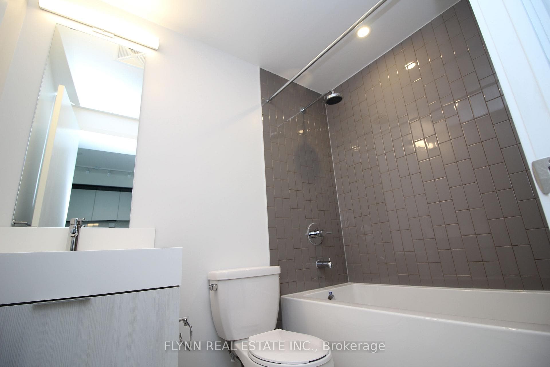 130 River Street Unit 2509 photo 7