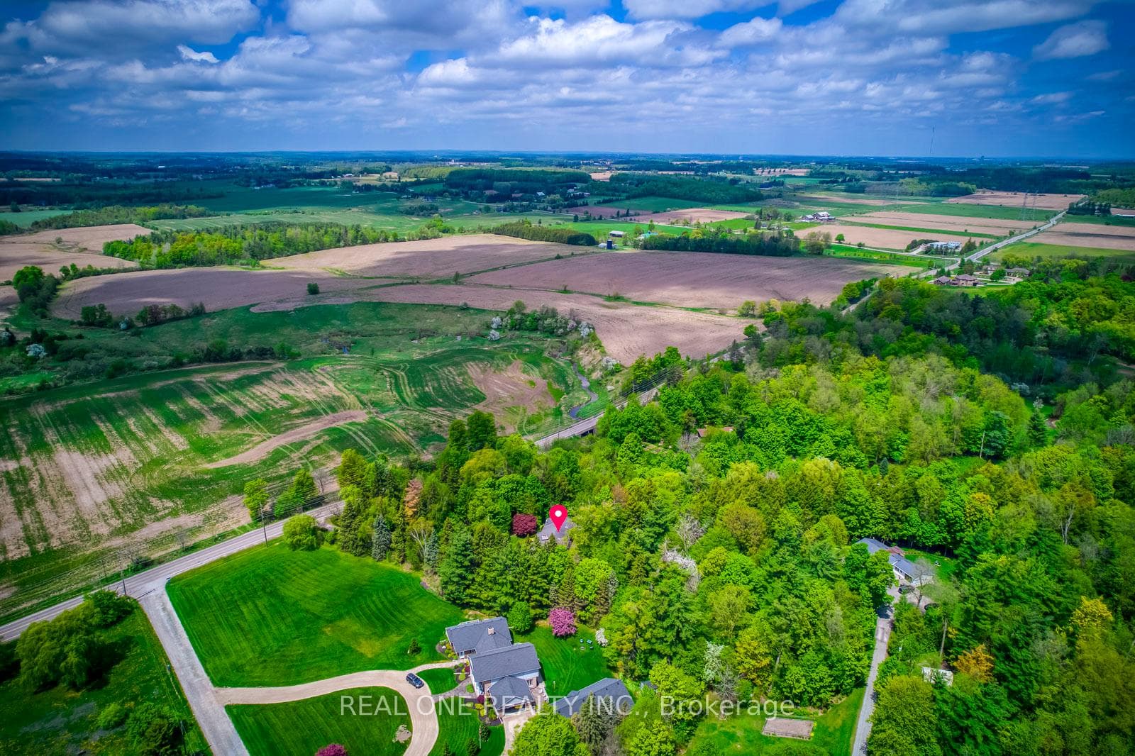 9416 5 Side Road photo 44