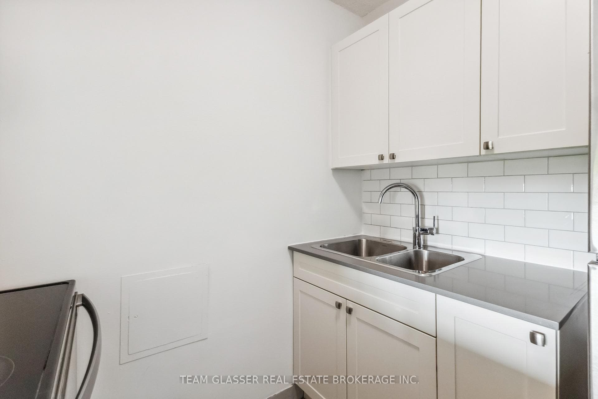 21 King Street Unit 409 photo 19