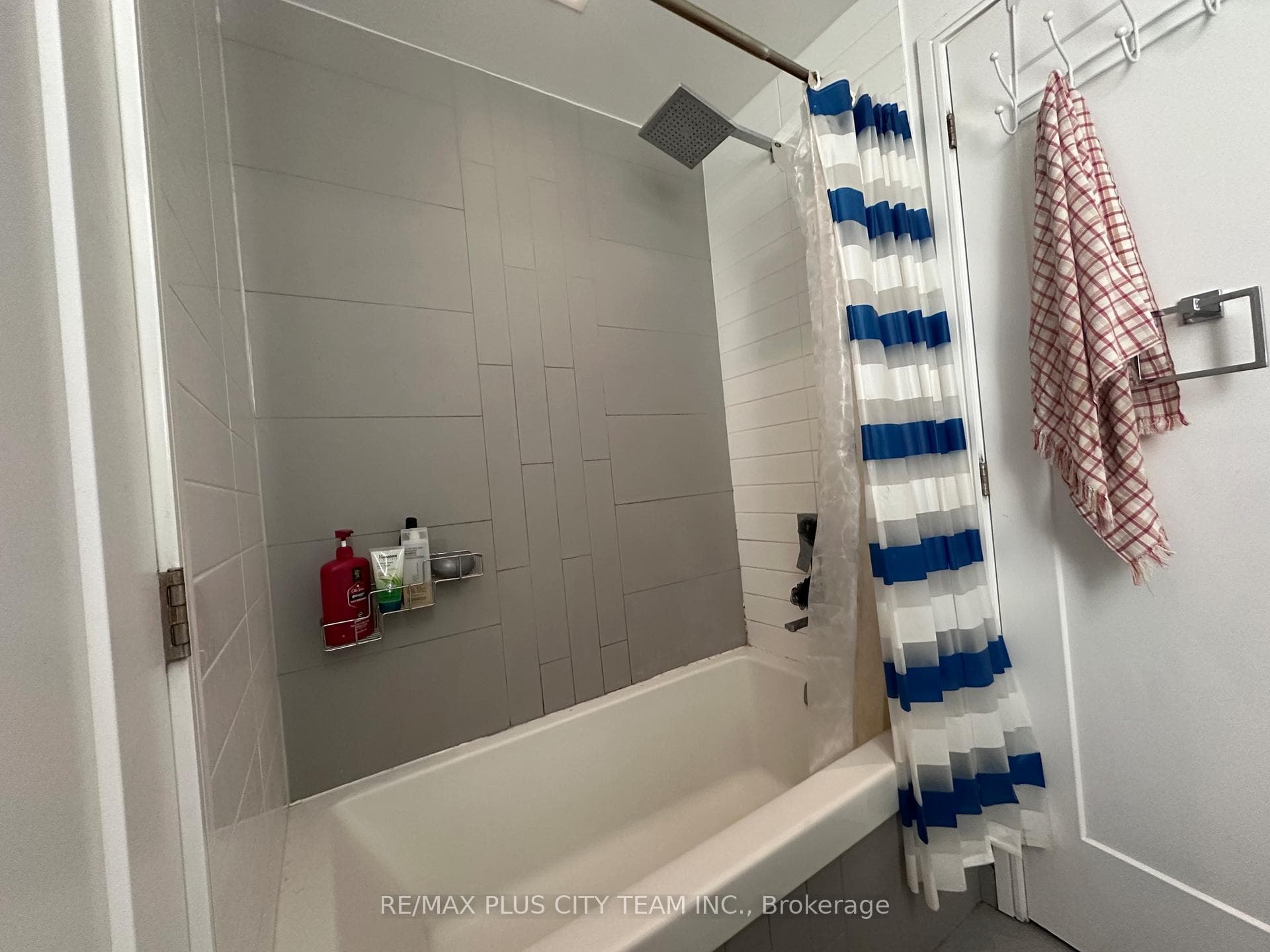 88 Scott Street Unit 2302 photo 13