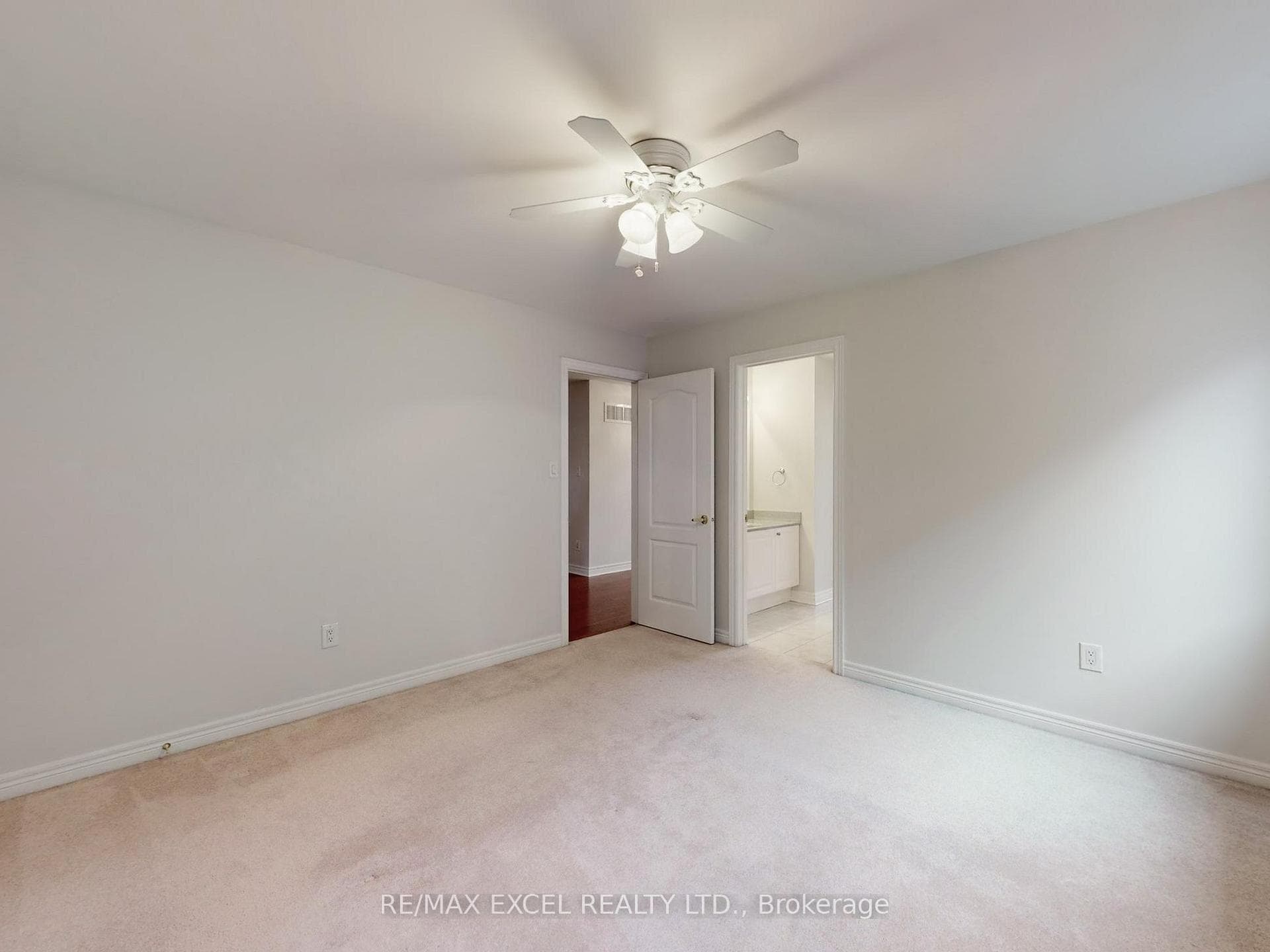 18 Arbour Drive photo 27