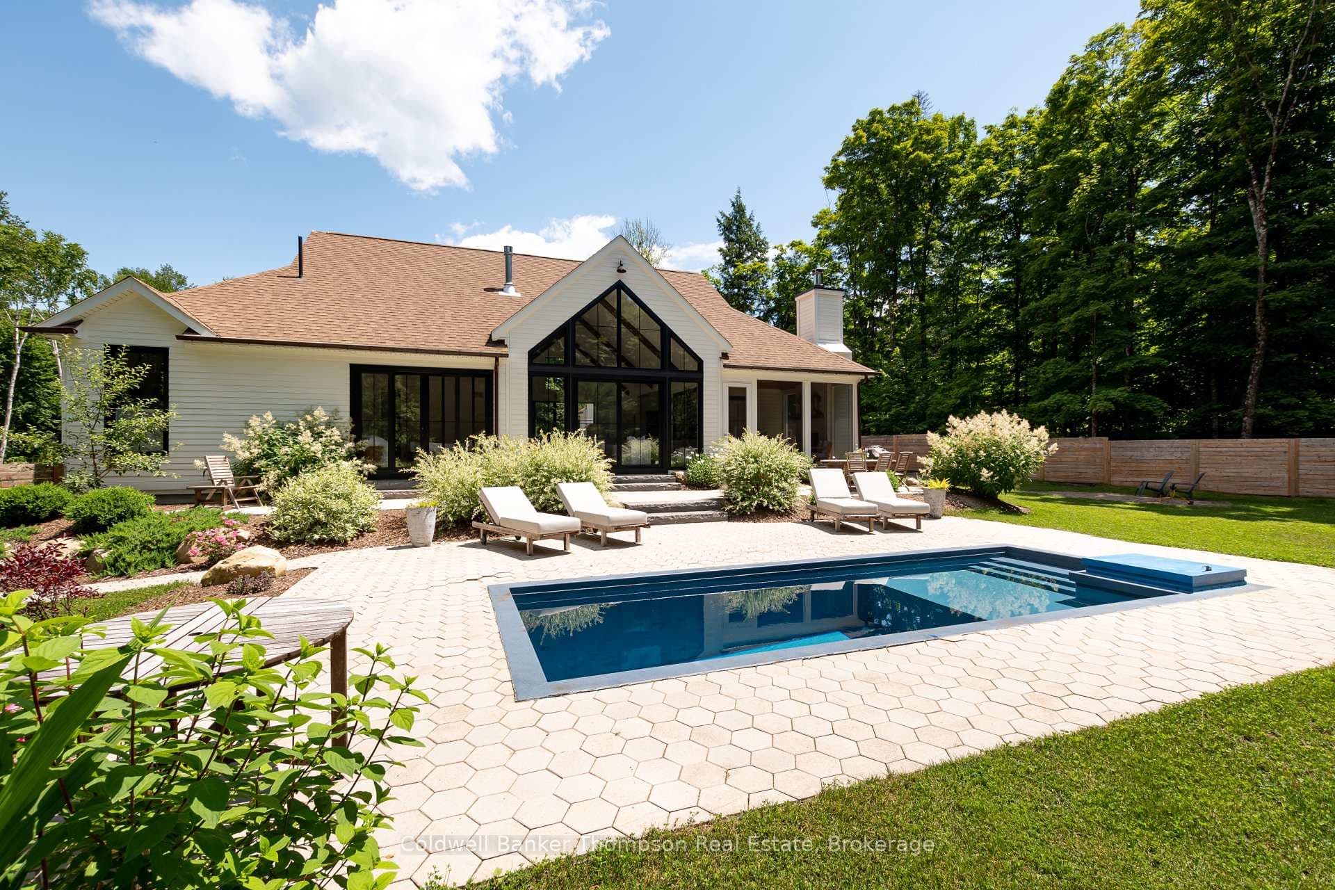 350 Skyhills Road photo 42