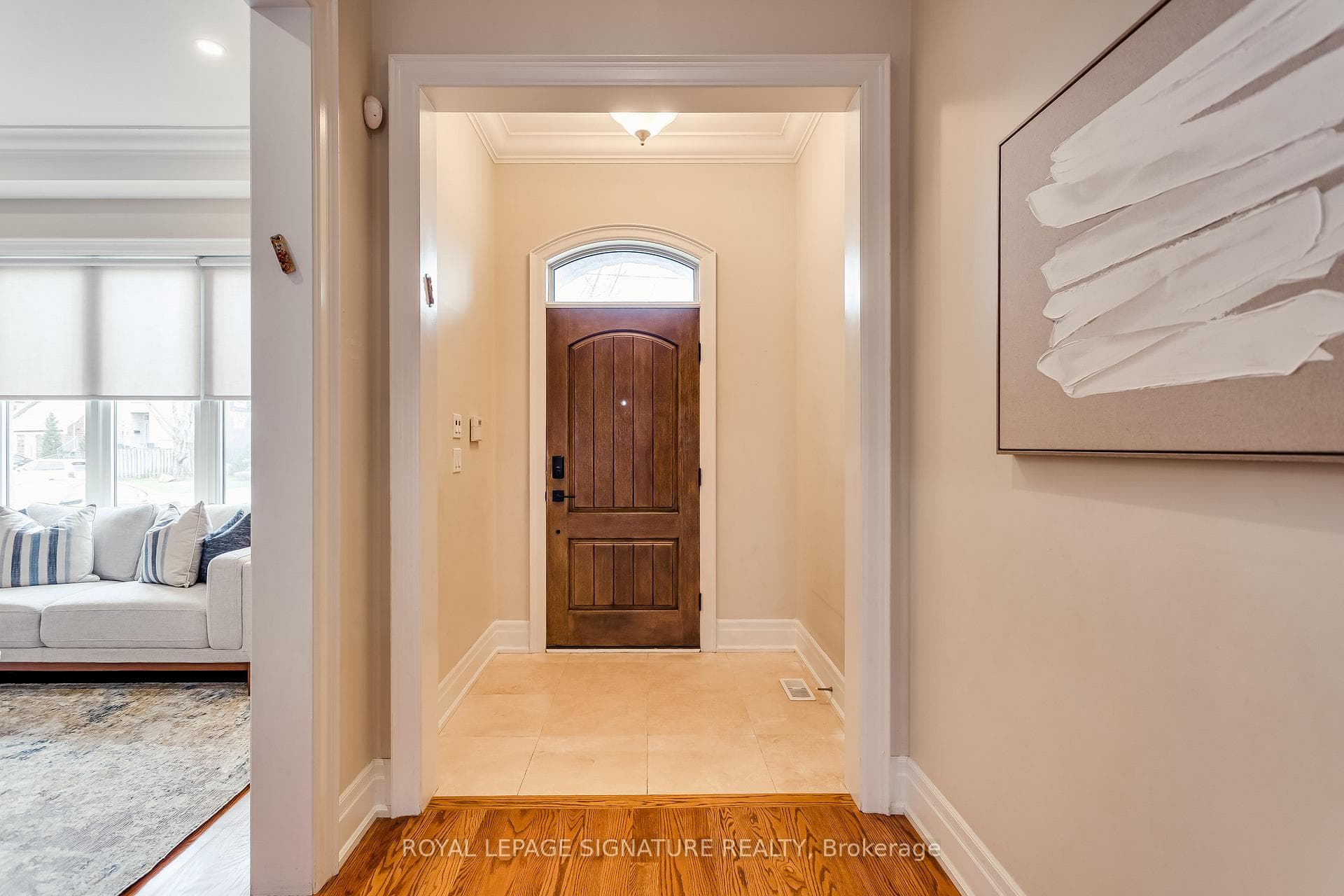 12 Silverton Avenue photo 3