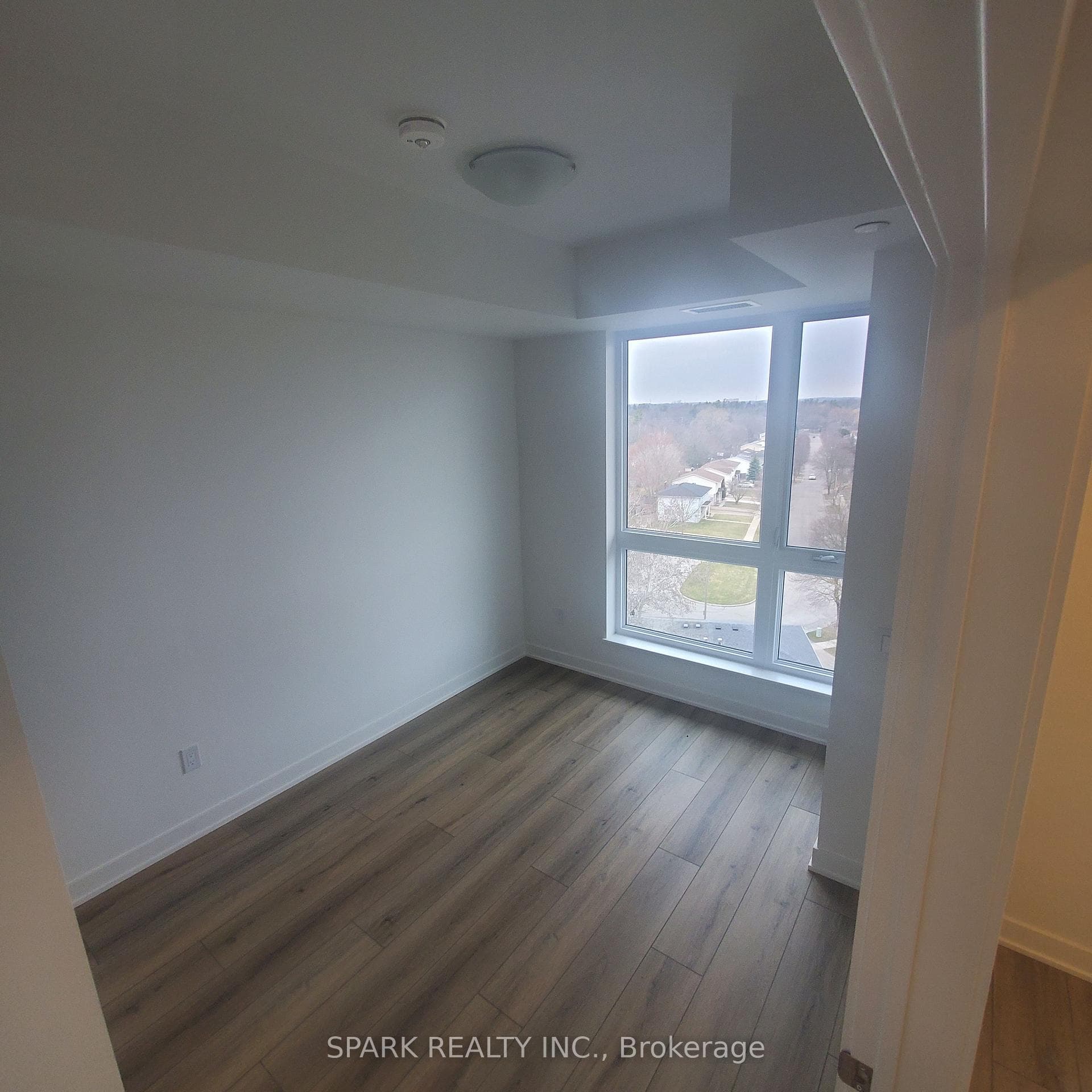 312 Erb Street Unit 611 photo 10