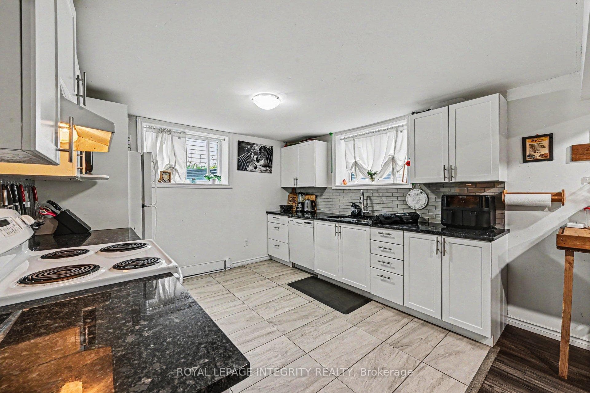 104 Viewmount Drive photo 23