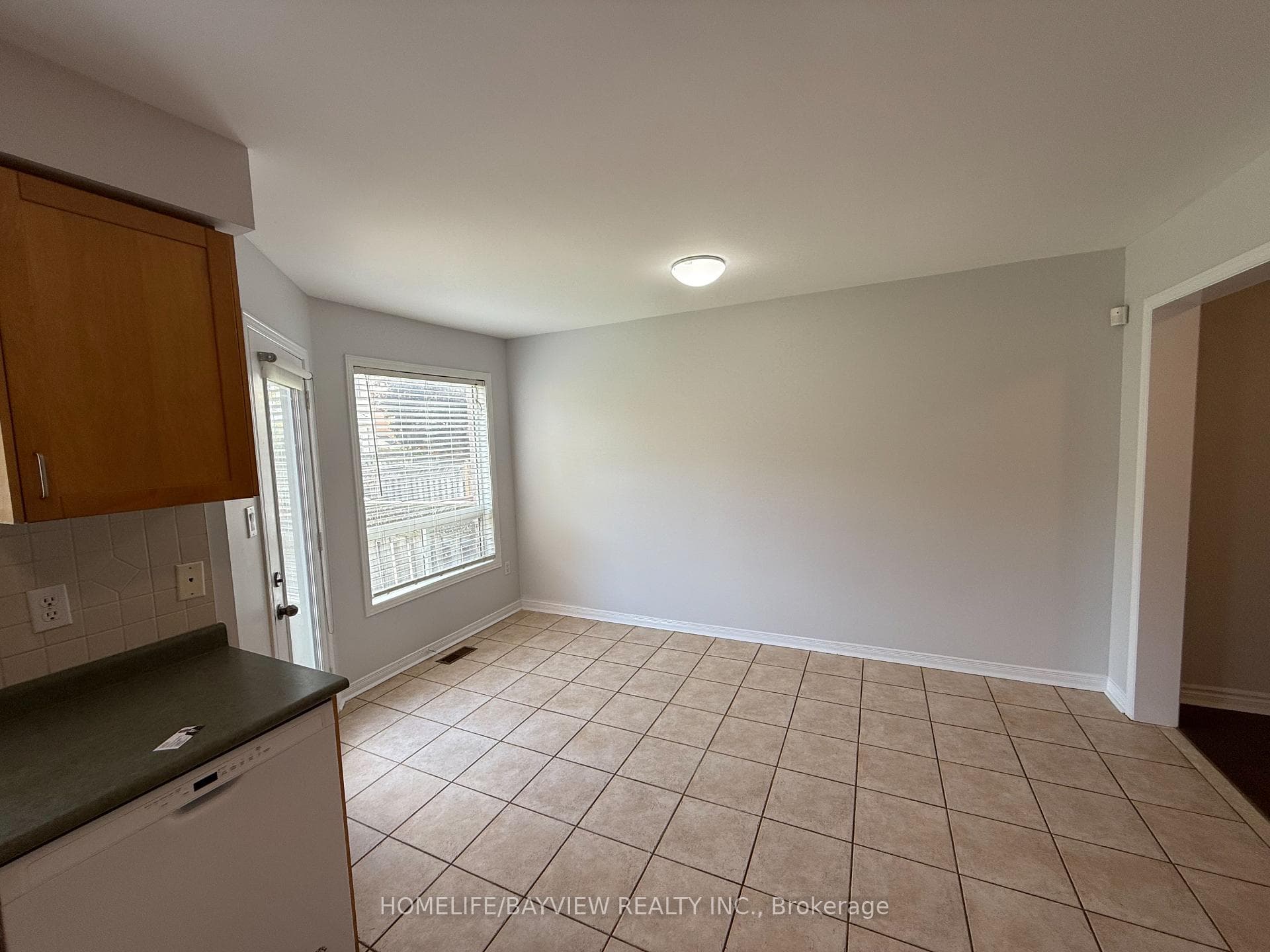 10 Selkirk Drive photo 17