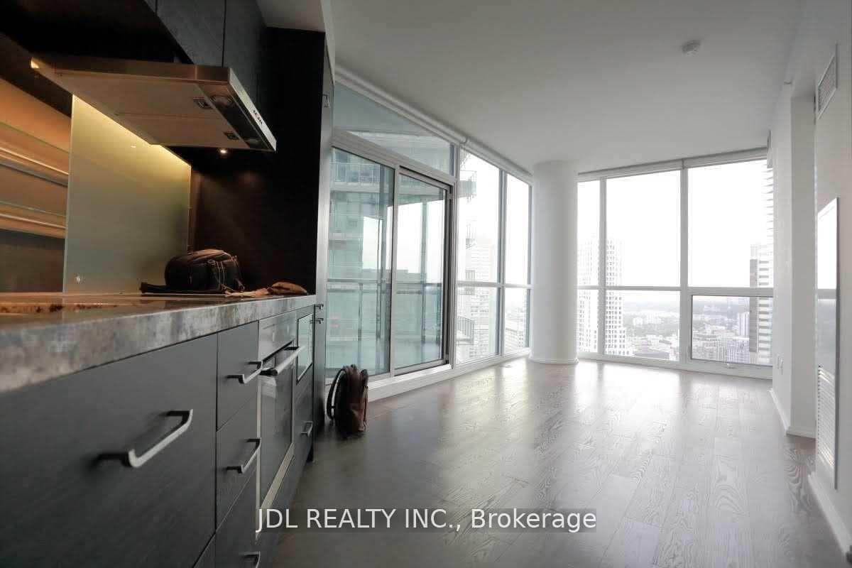 45 Charles Street Unit 4506 photo 7