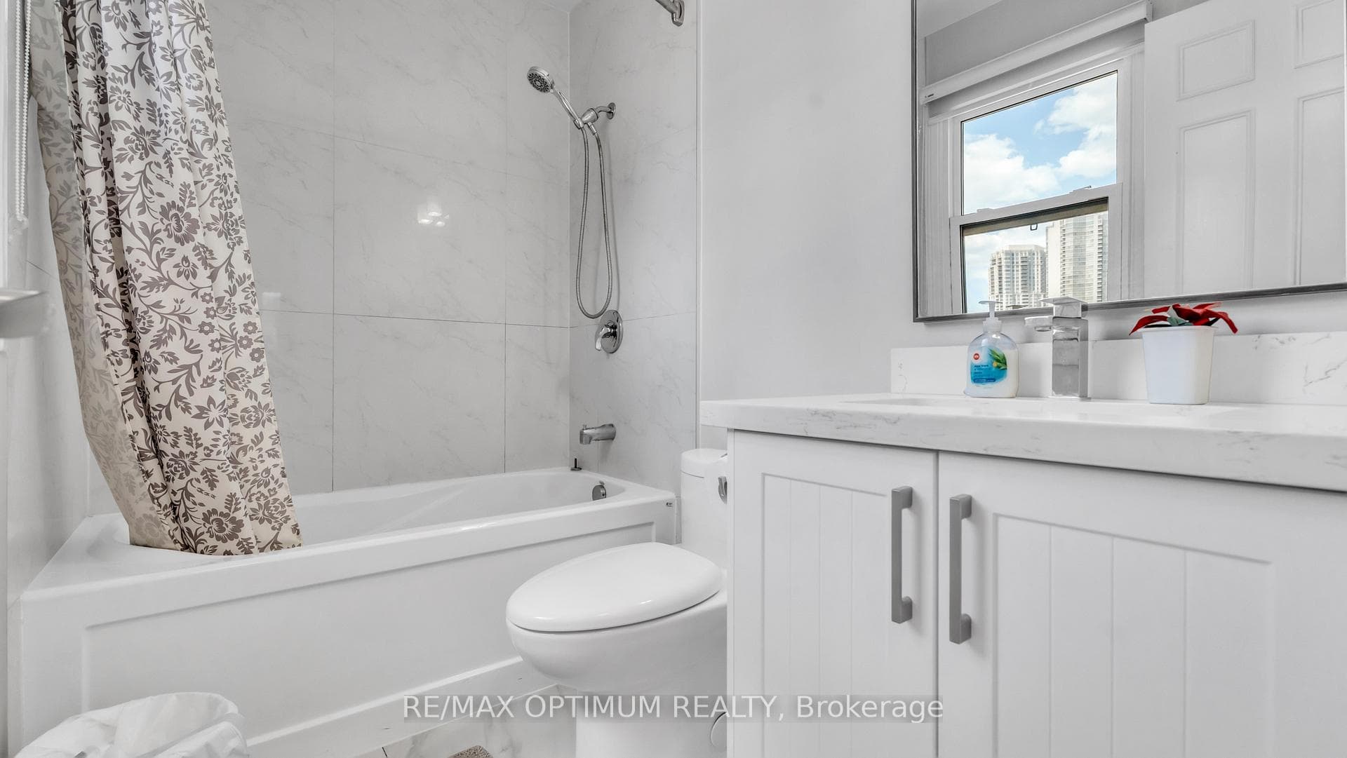 362 Kingsbridge Garden Circle photo 27