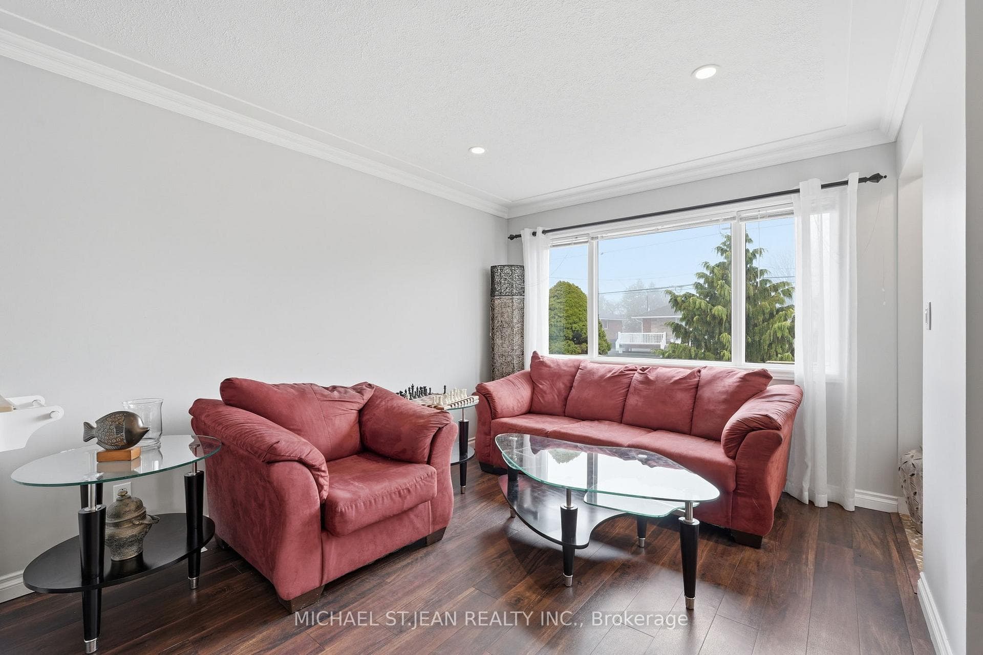 80 LUSCOMBE Street photo 11