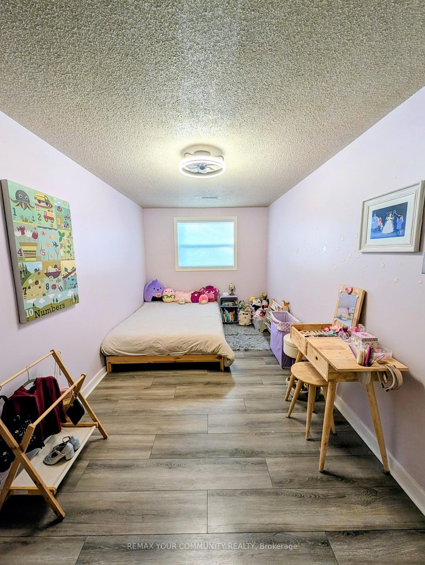 507 Pineview Gardens photo 11
