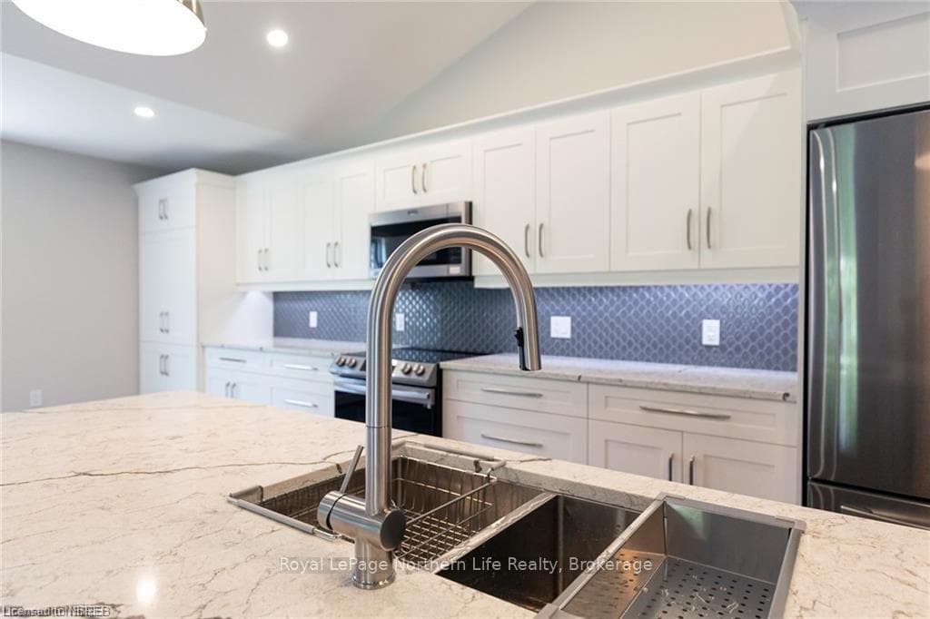 Basement 4pc bath - Previously built model
