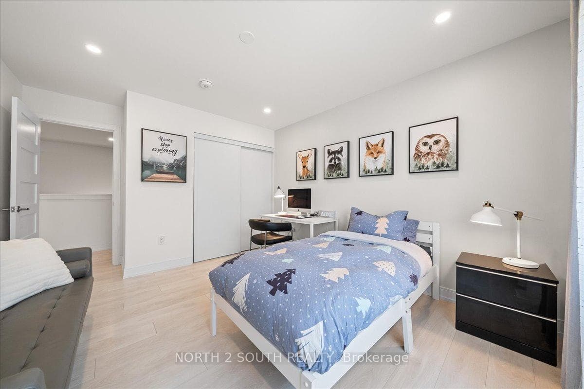 118 Berkely Street photo 28