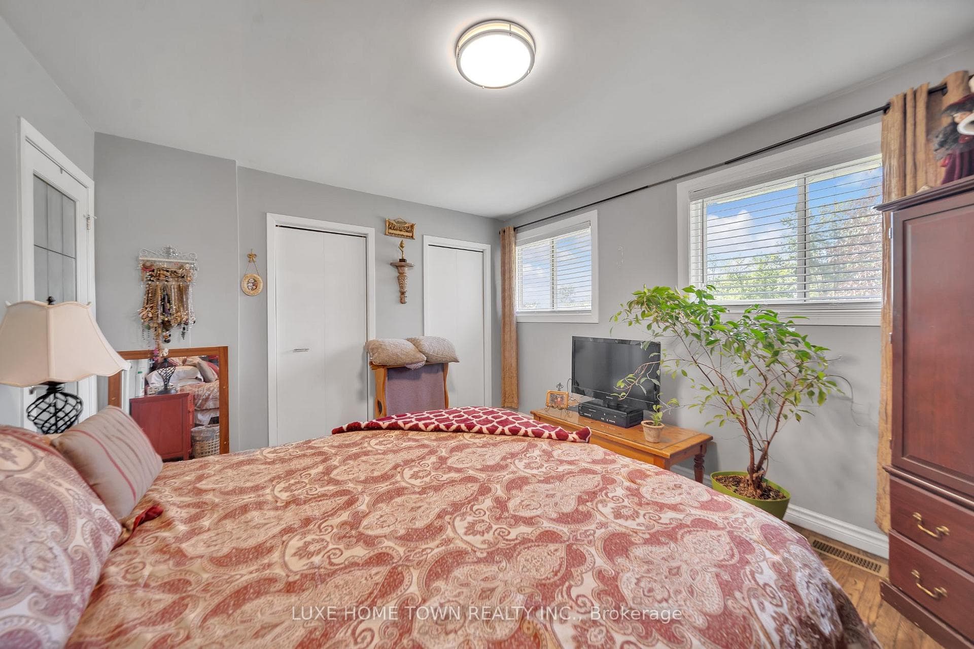 1249 Phillips Street photo 22