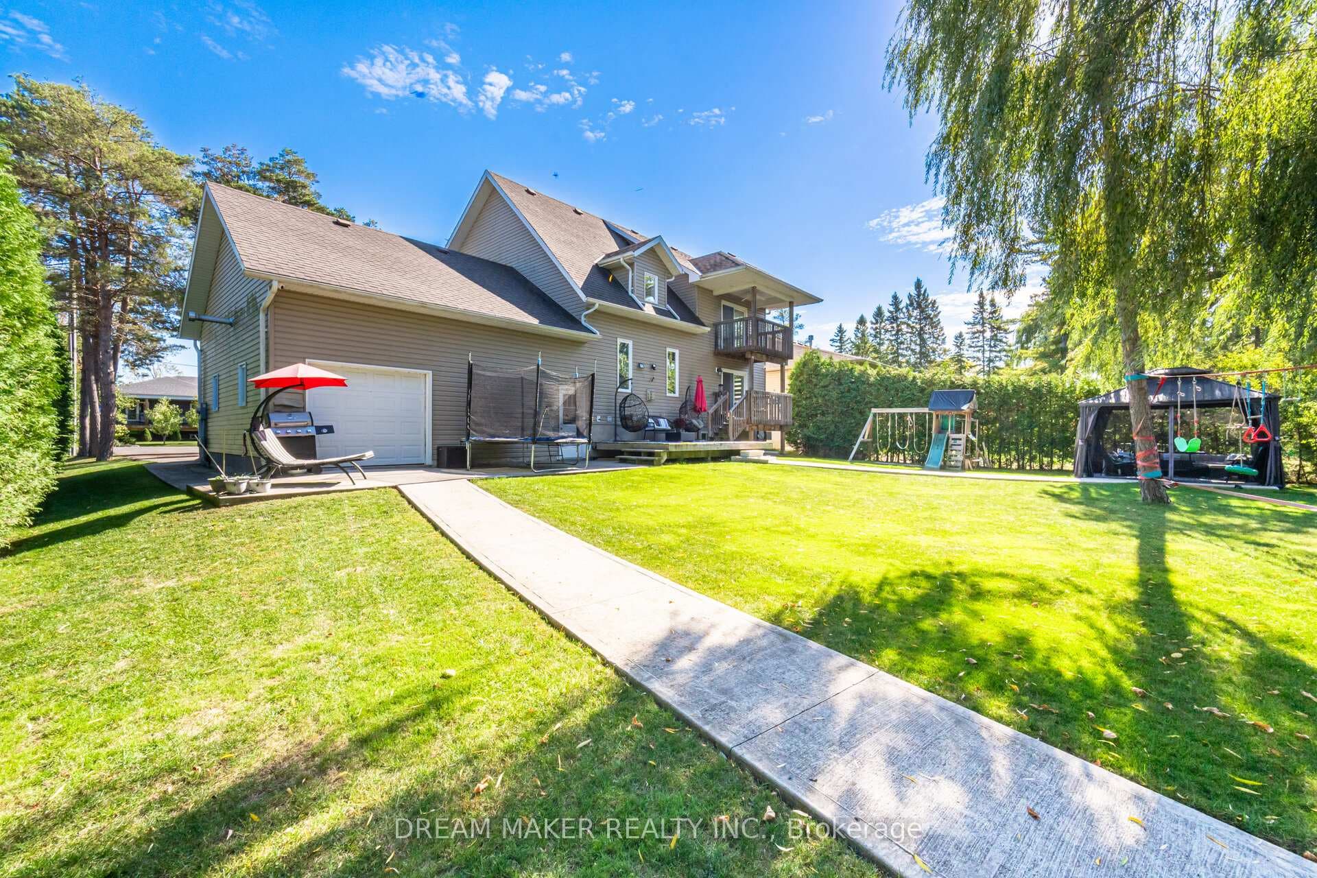 756 Third Avenue photo 46