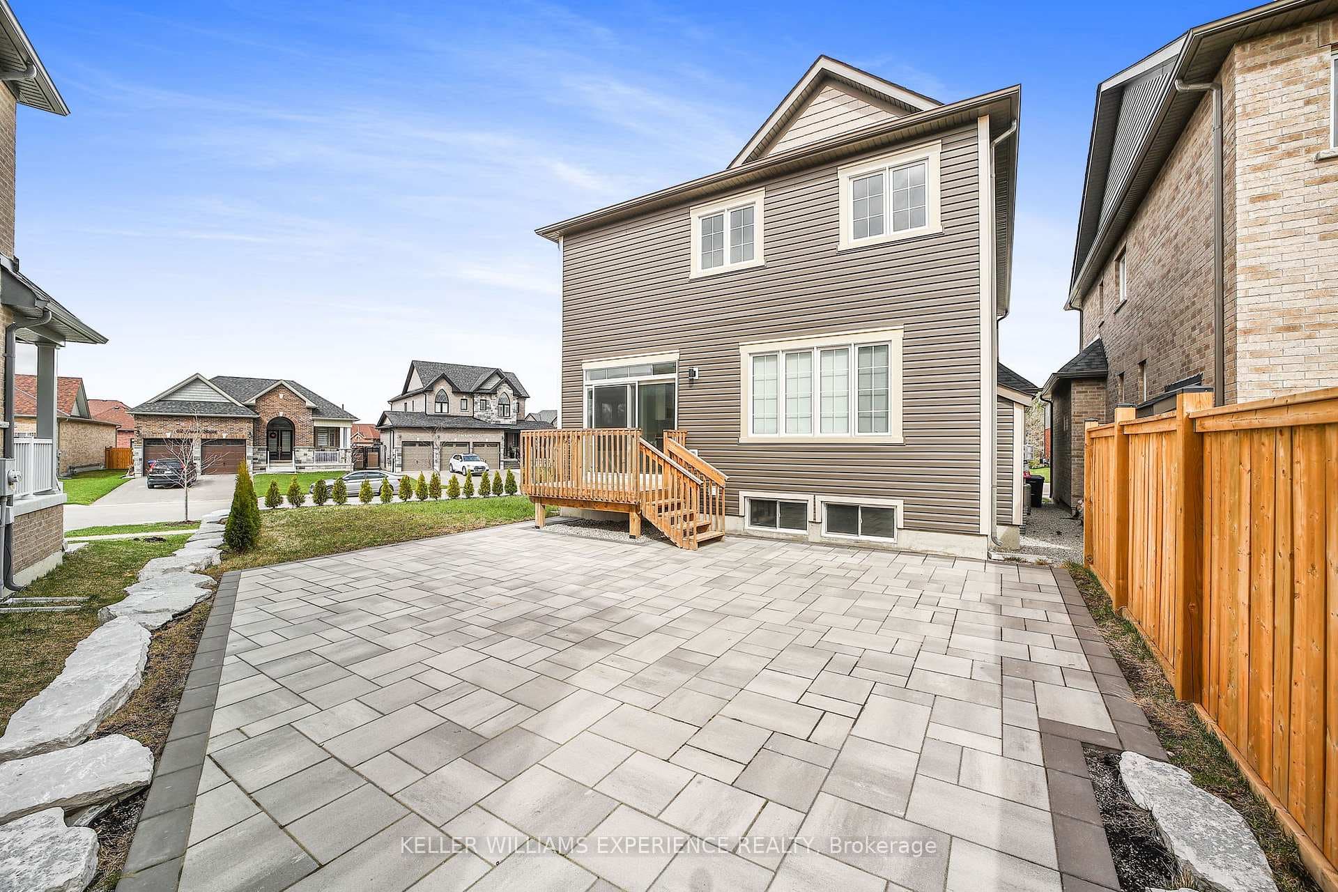 31 Wood Crescent photo 29
