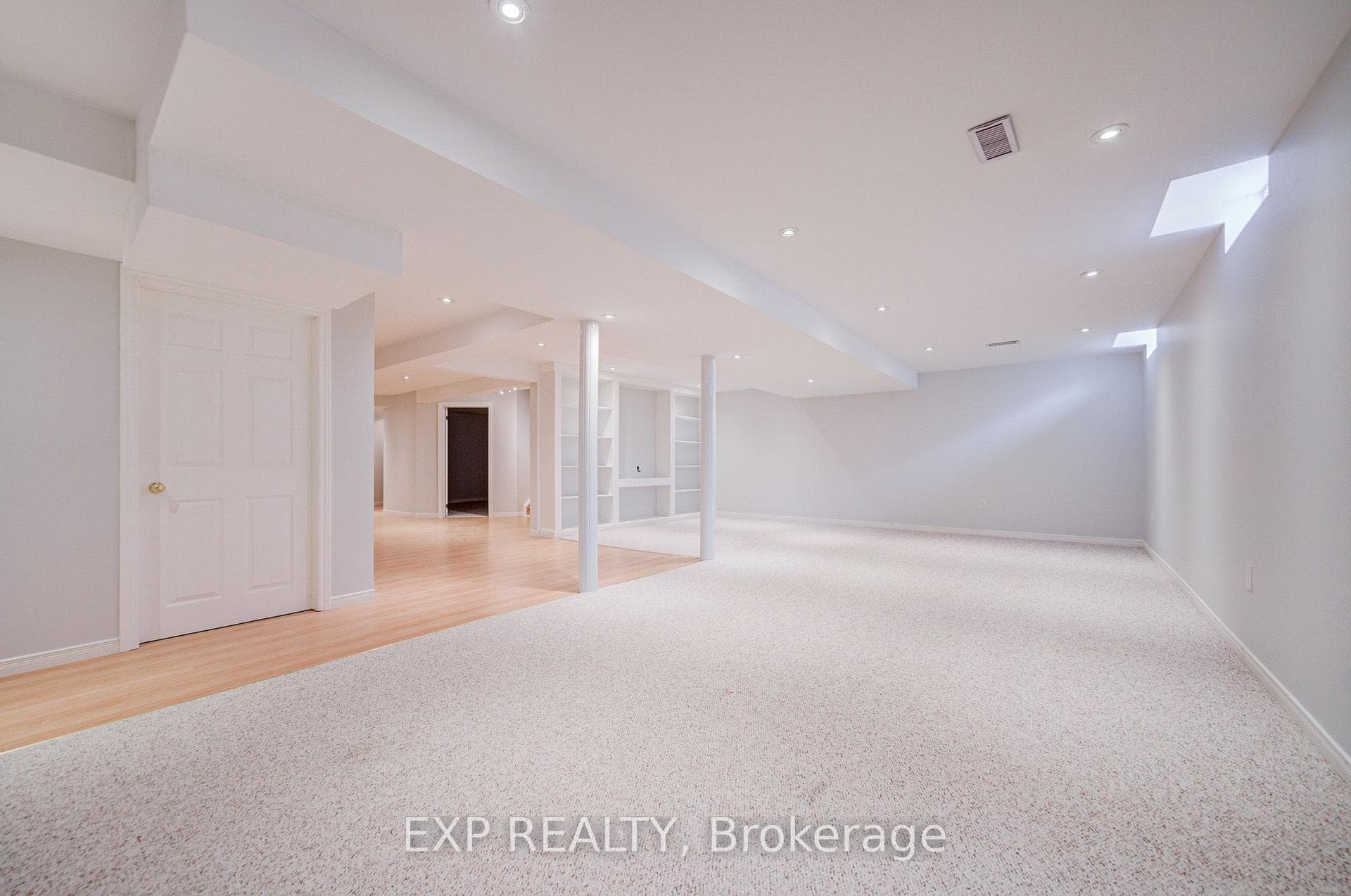 71 Futura Avenue photo 41