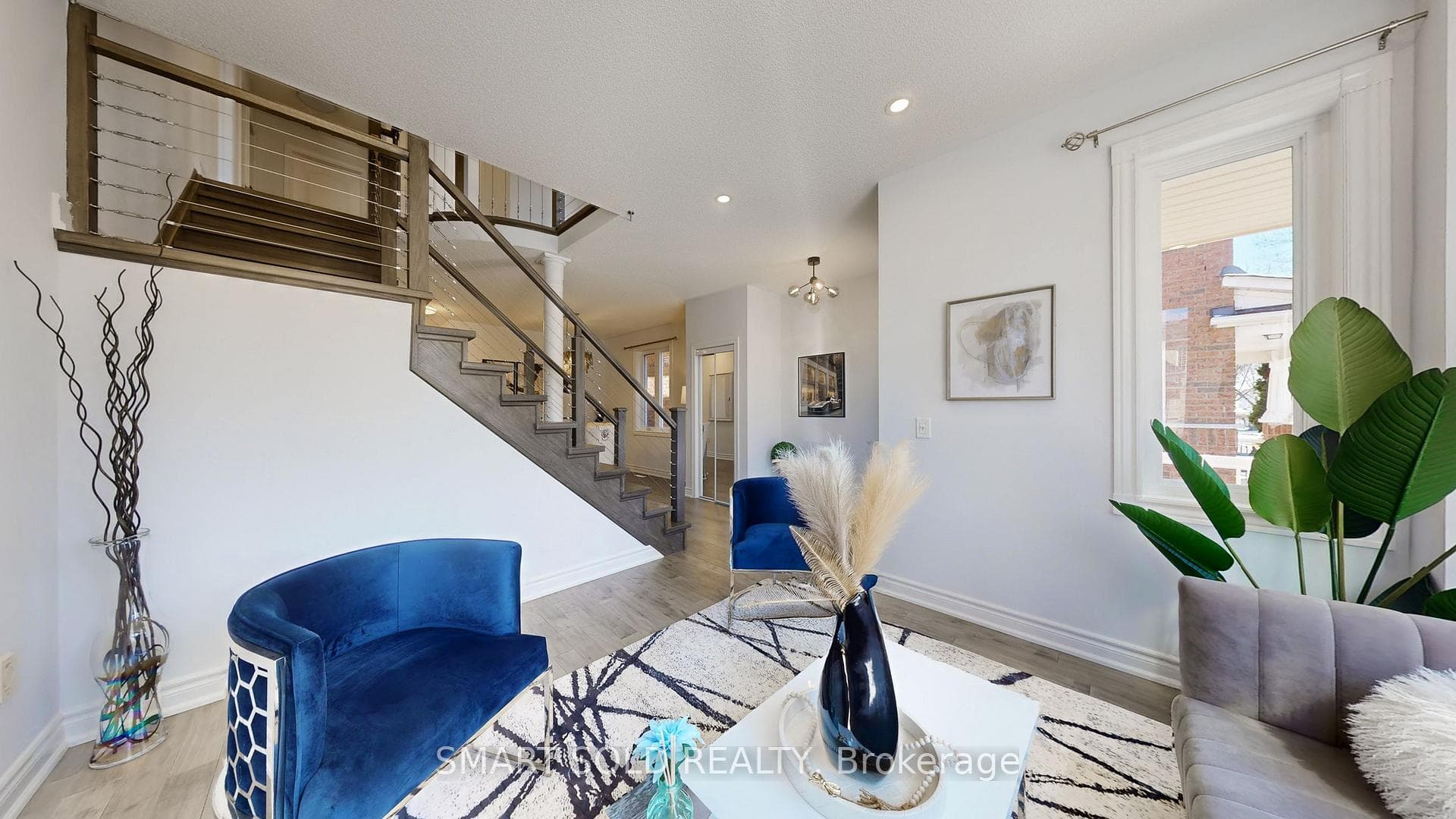 3 Manorwood Drive photo 5