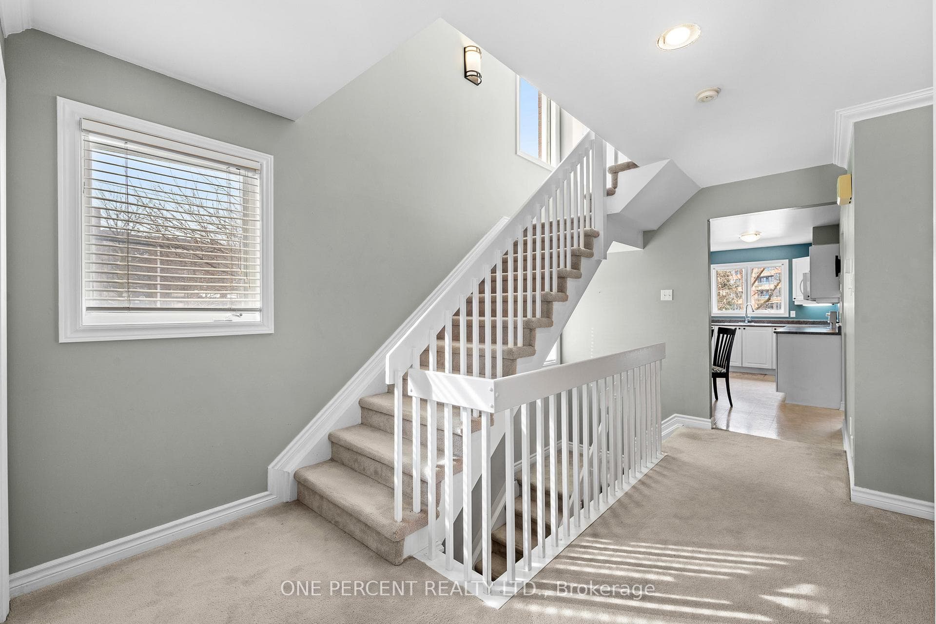 30 Maplehurst Avenue photo 25