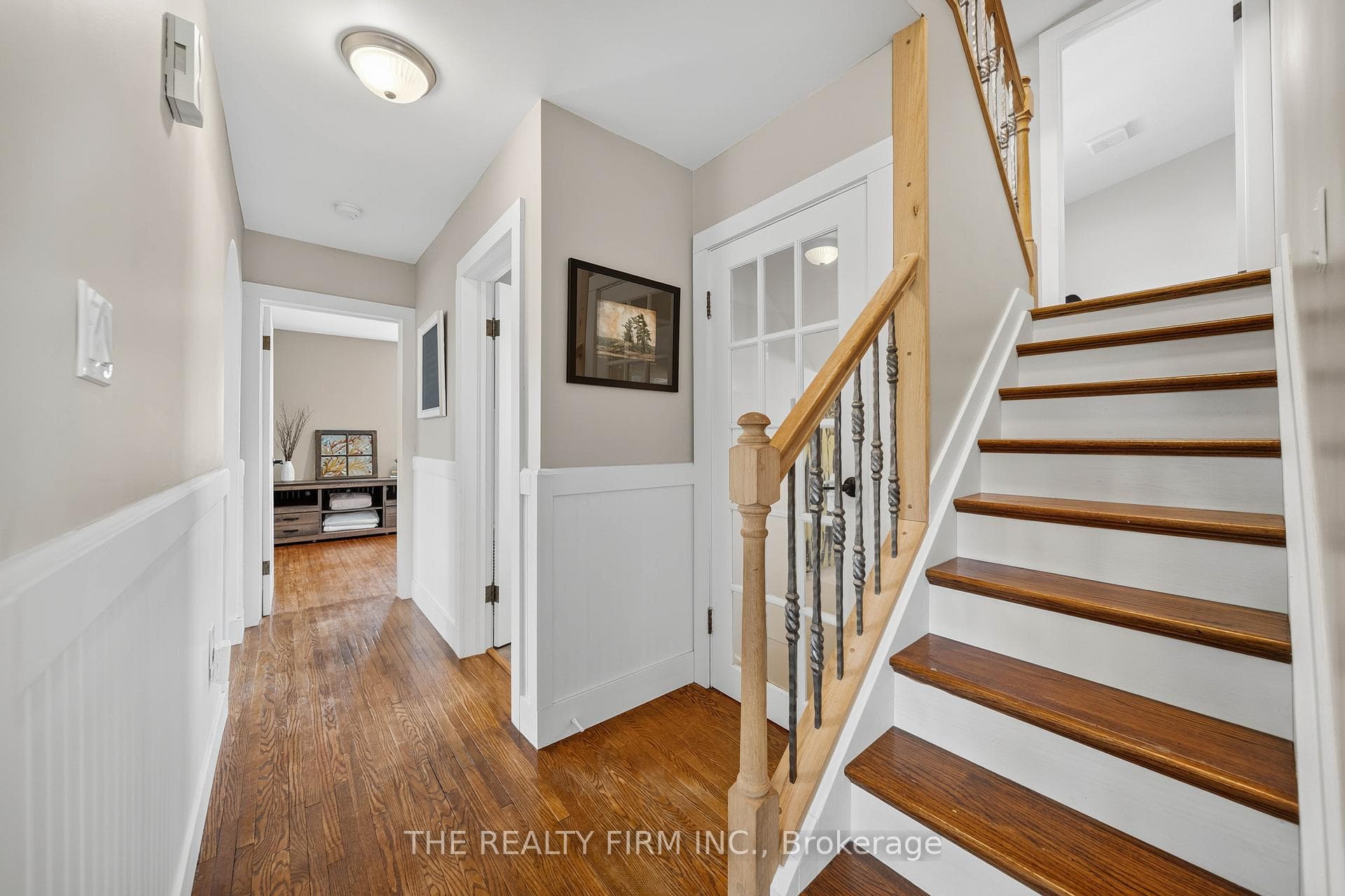 599 John Street photo 31