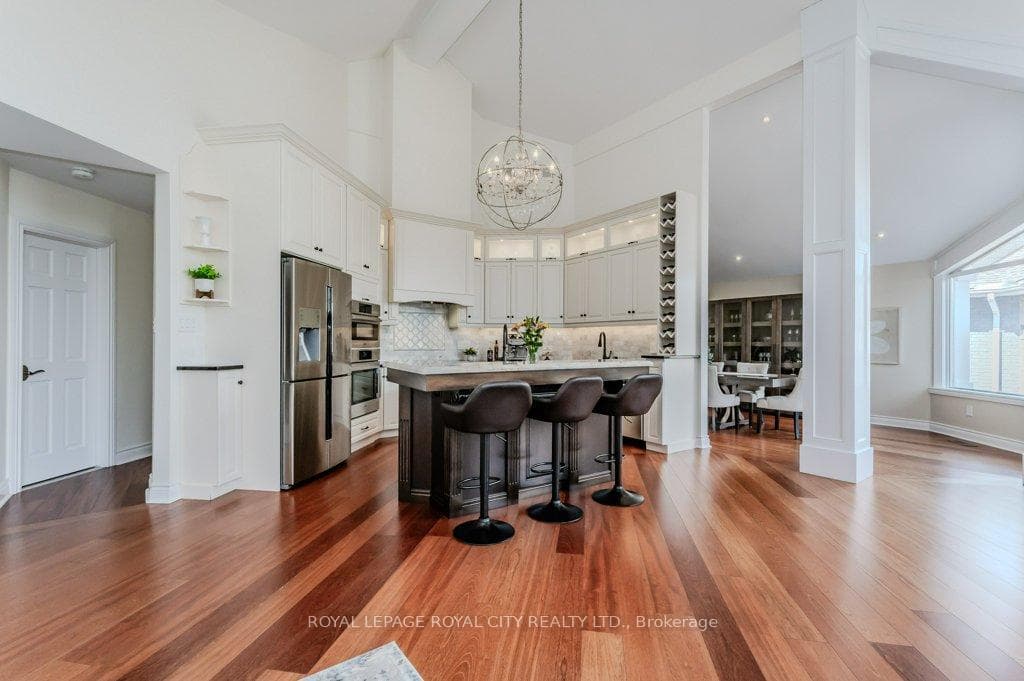 11 Orchard Crescent photo 12