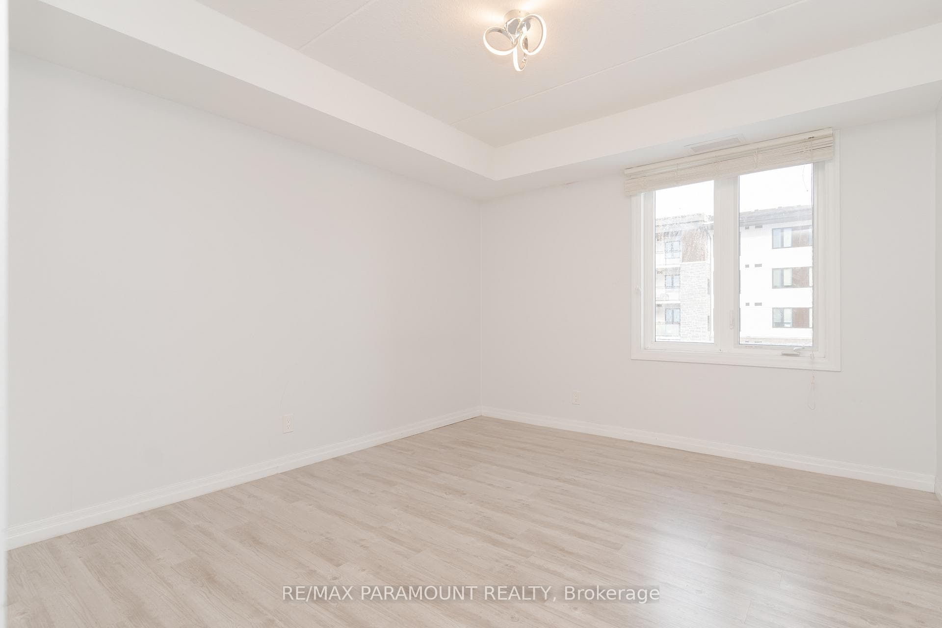 108 Summit Ridge Drive Unit 202 photo 21