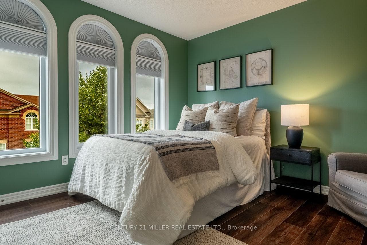 156 Nisbet Boulevard photo 29