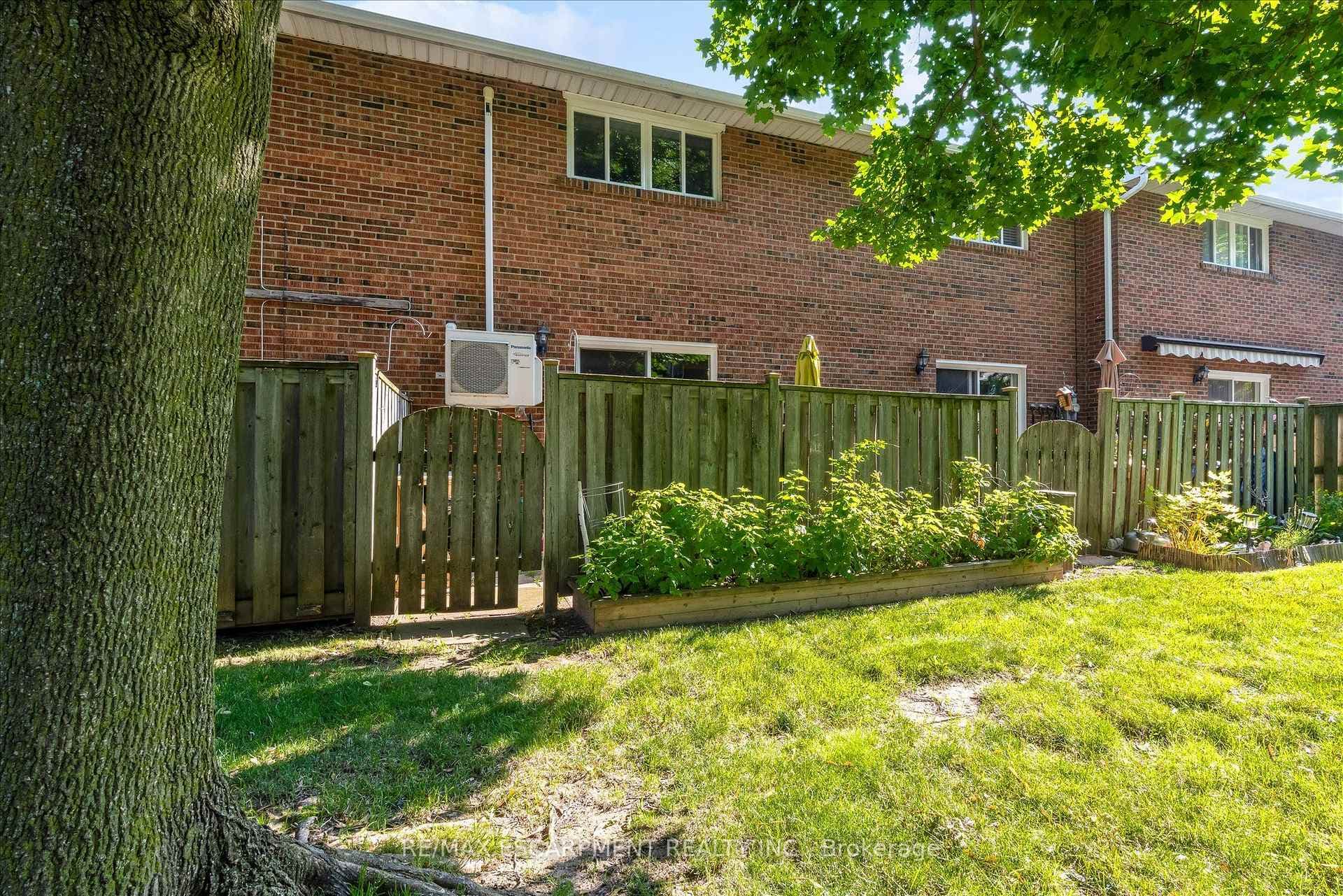 125 Livingston Avenue Unit 41 photo 33
