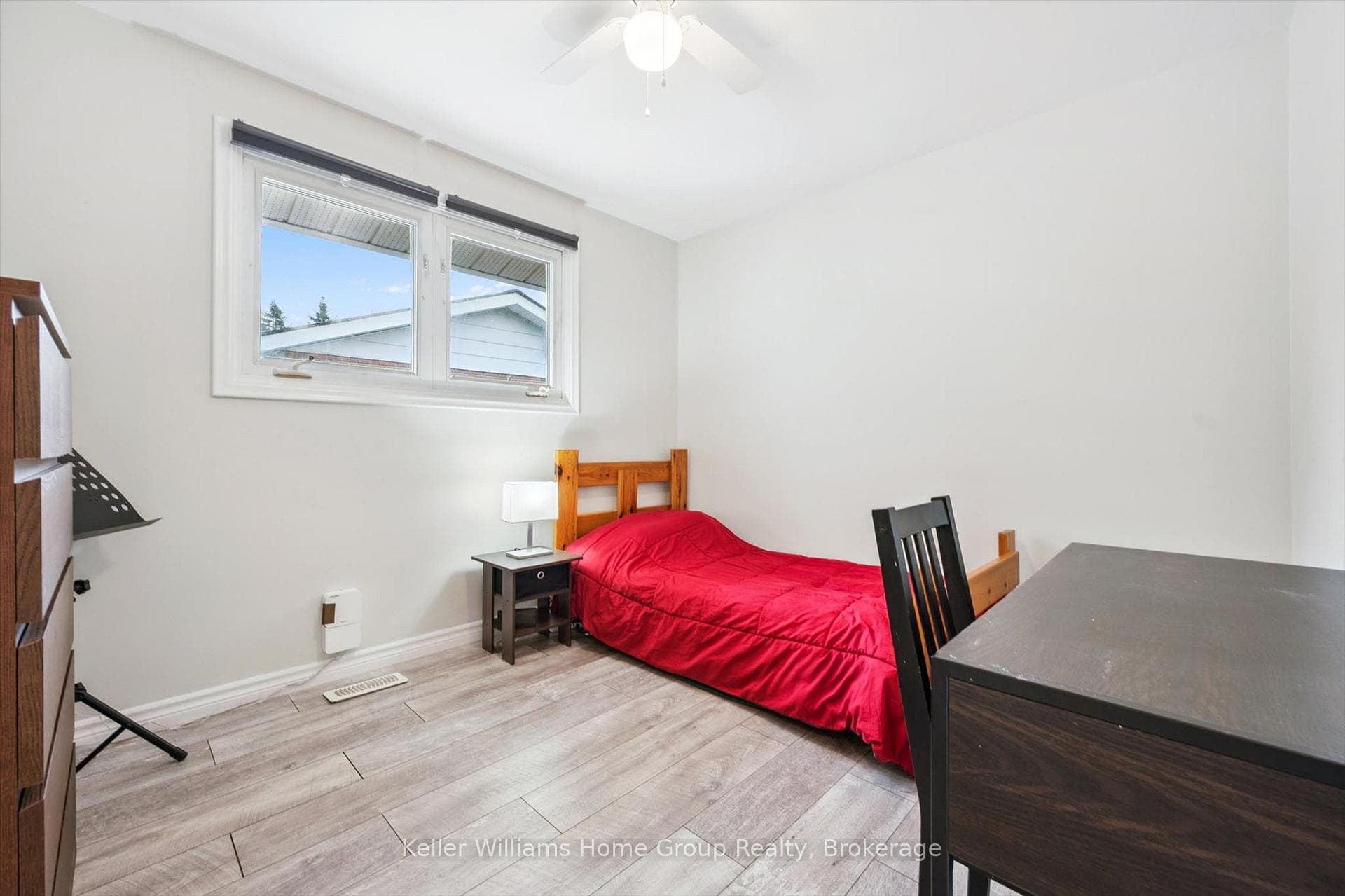 23 Hastings Boulevard photo 32