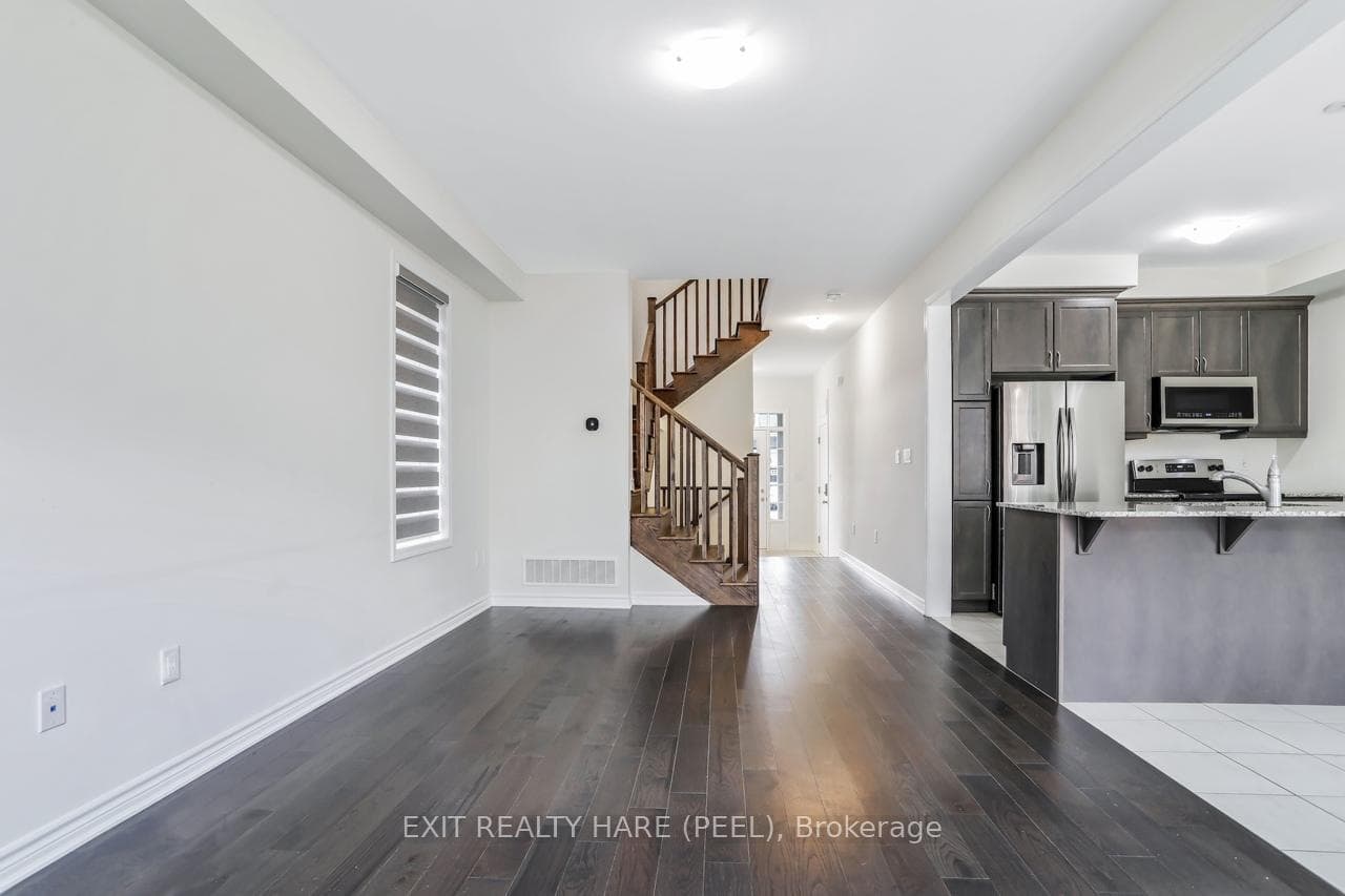 40 Speckled Alder Street photo 14