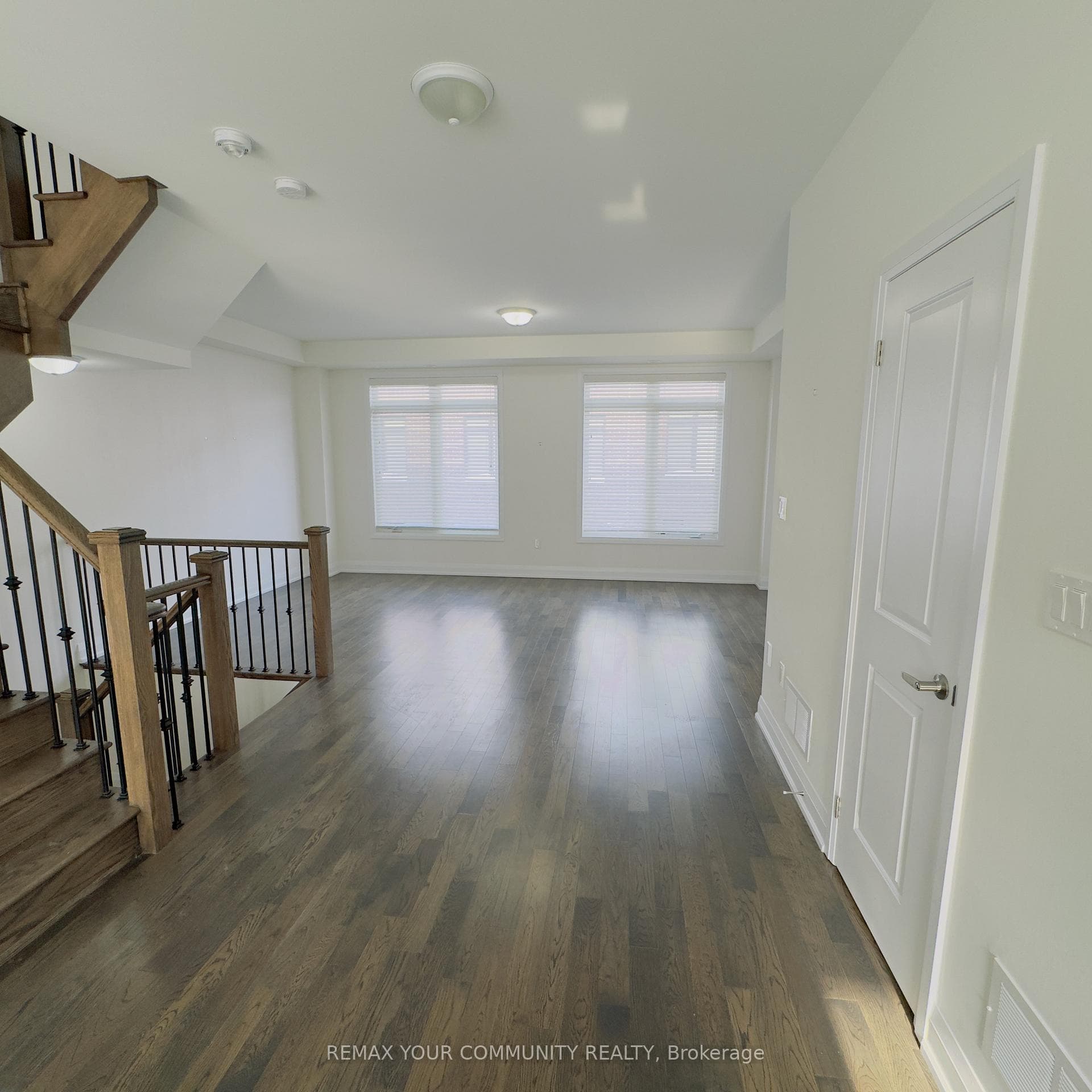 137 Moneypenny Place photo 17