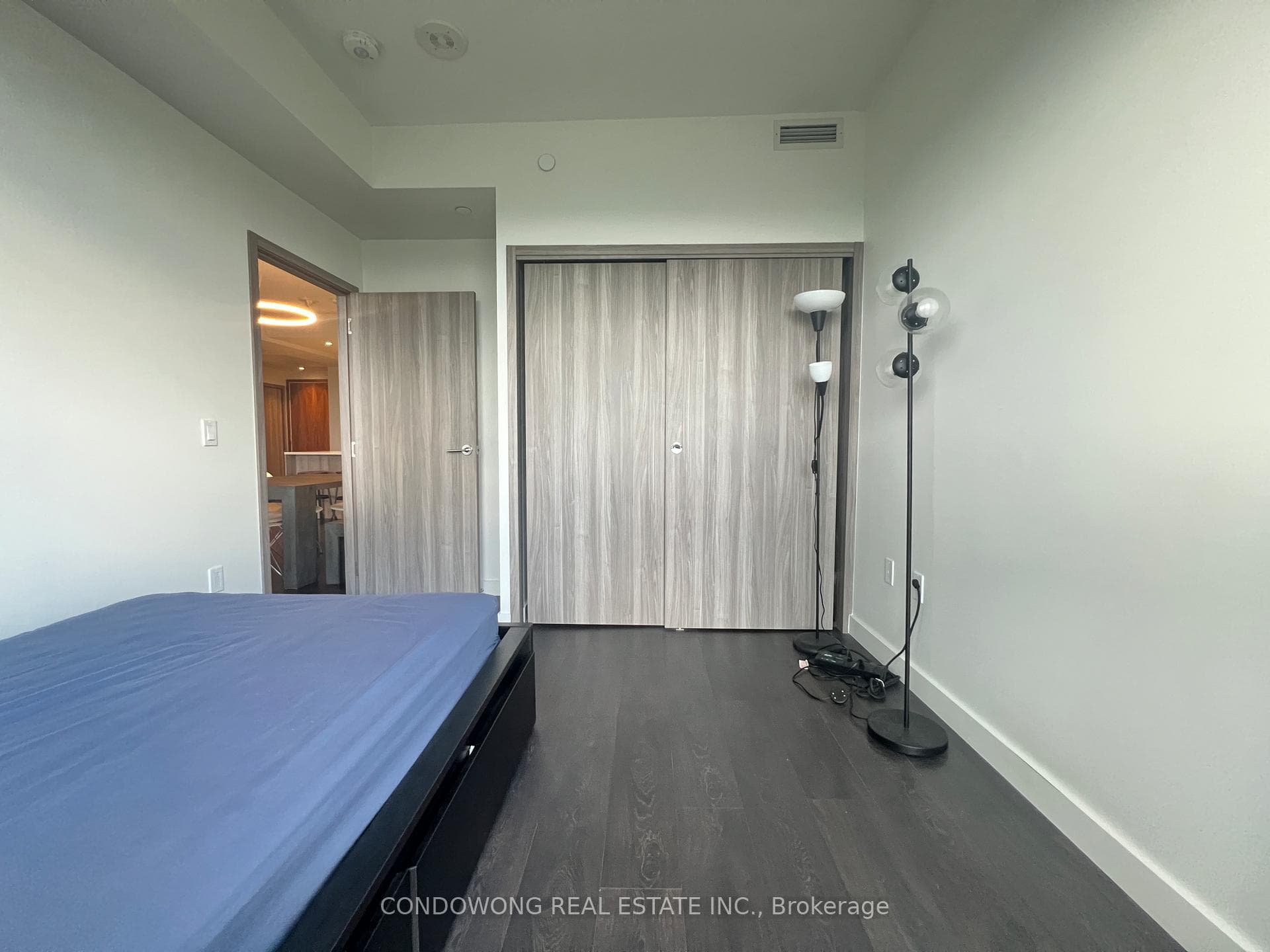 85 Mcmahon Drive Unit 3202 photo 13