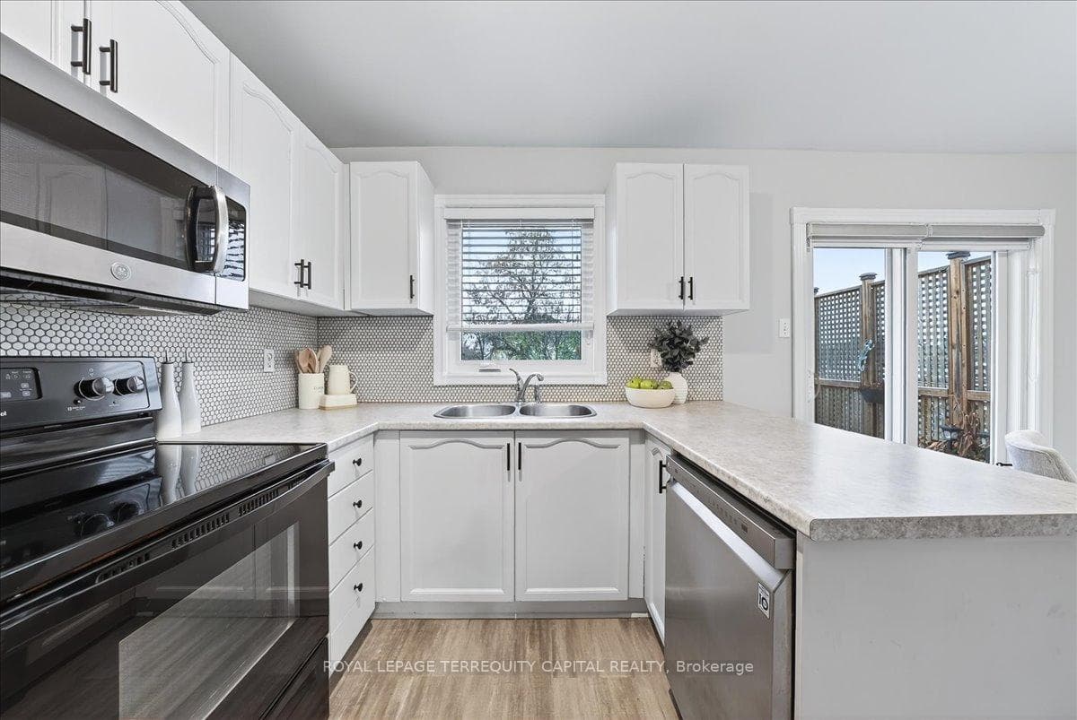 44 Ward Drive photo 14