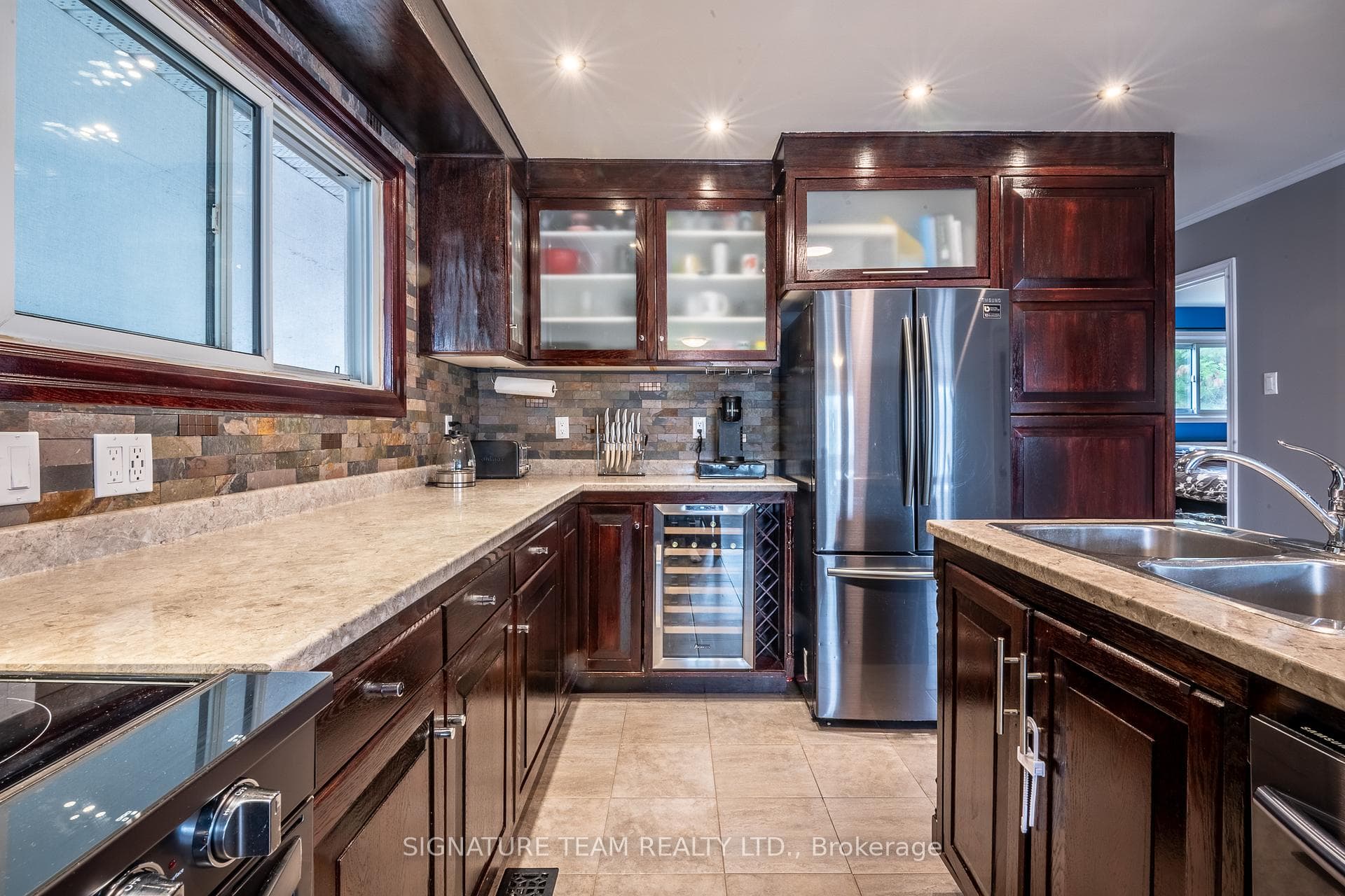 149 Town Line Road photo 5