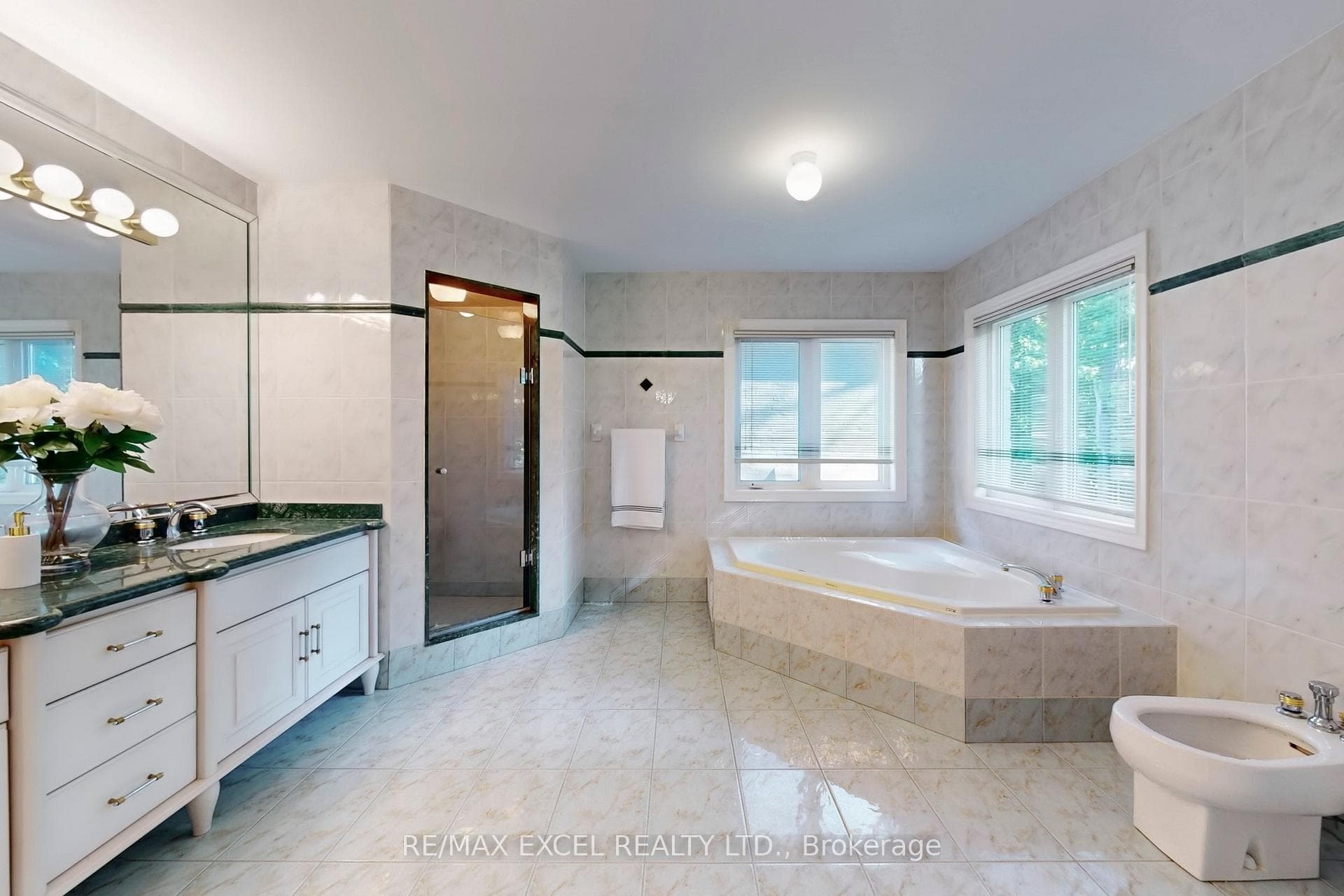 Master Bathroom 6-piece