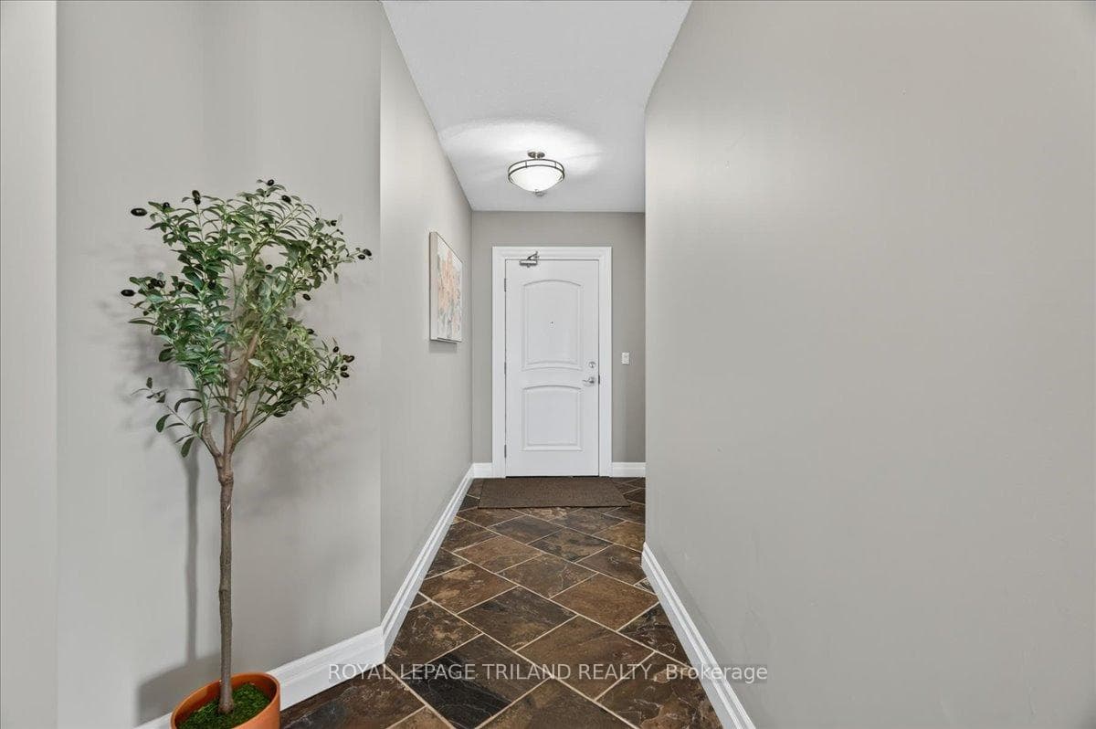 250 Pall Mall Street Unit 908 photo 7
