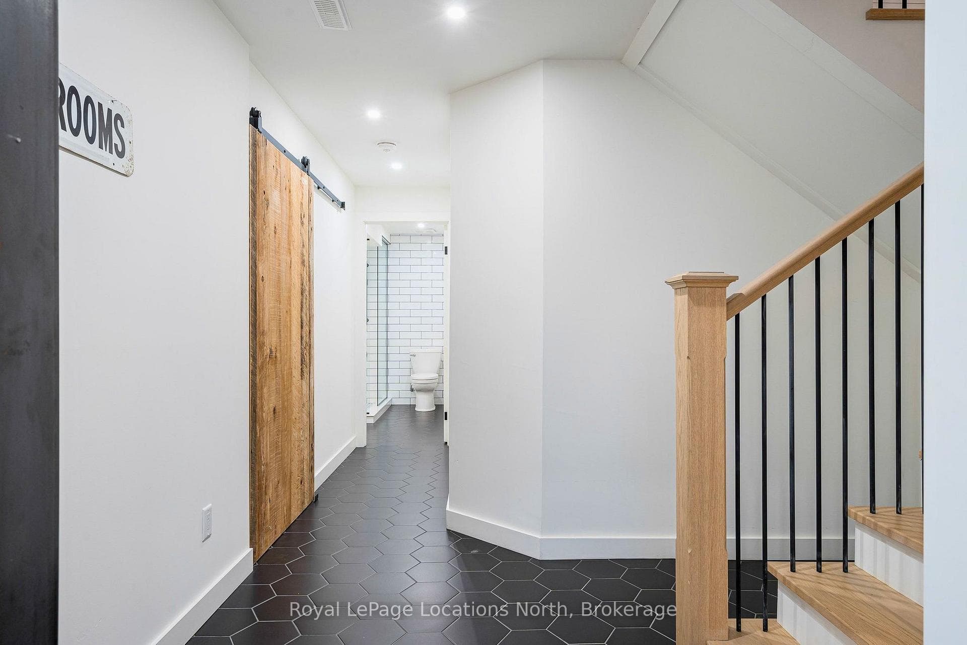 118 Sycamore Street photo 33