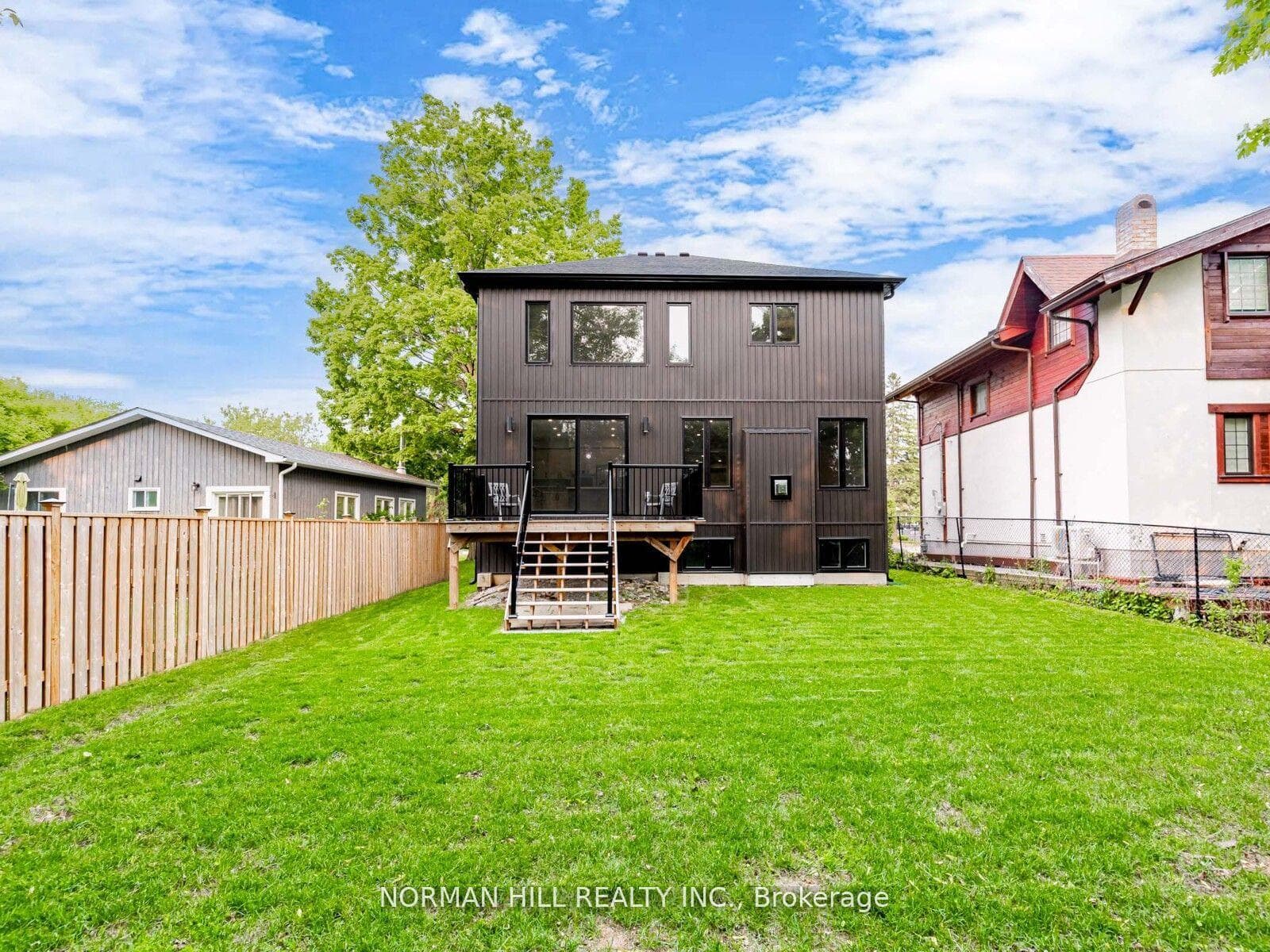 776 Churchill Lane photo 37
