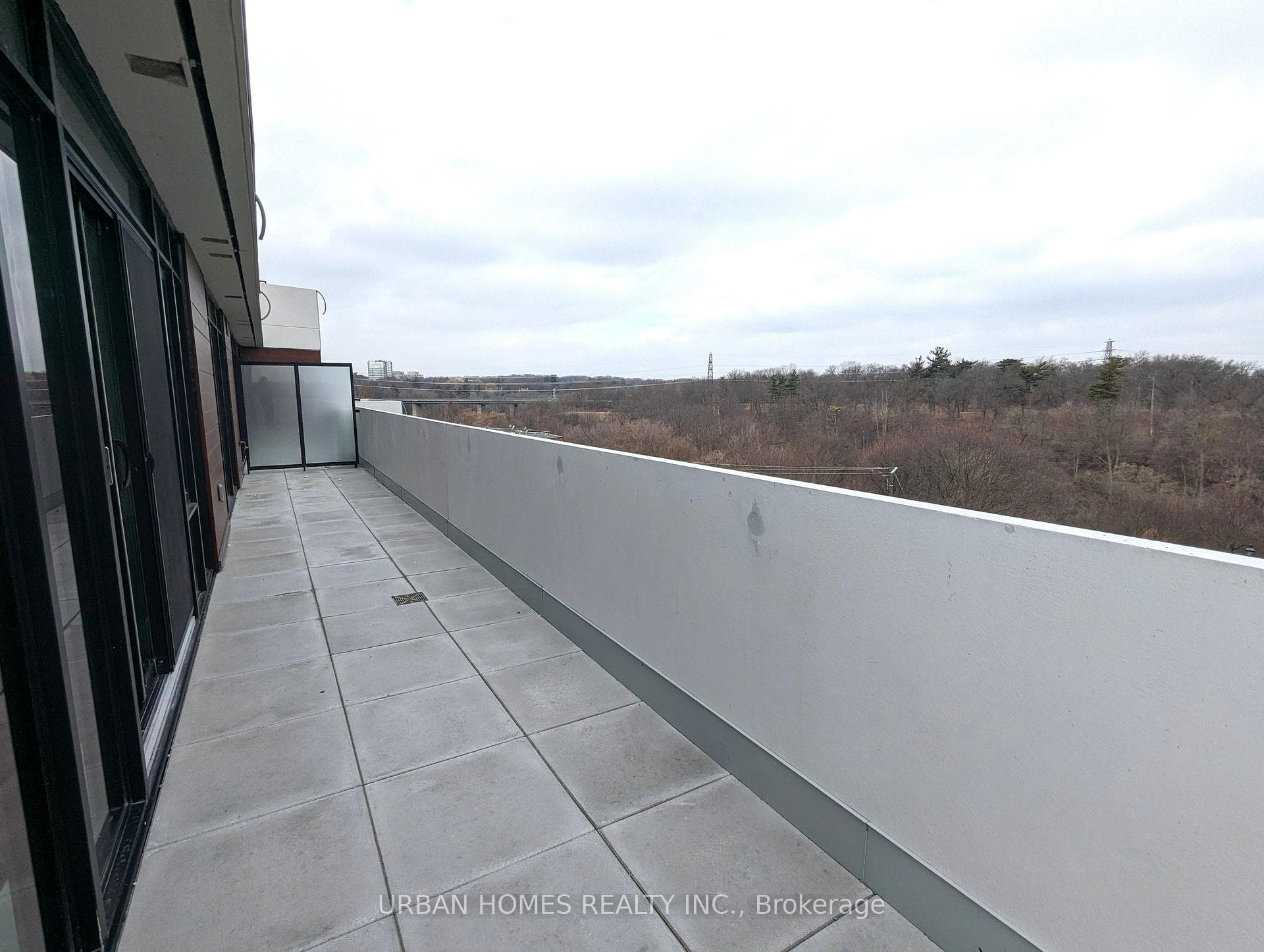 160 Kingsway Crescent Unit 610 photo 18
